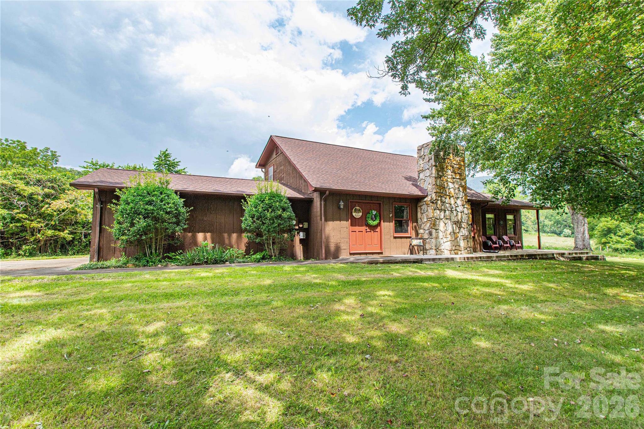 132 Hurd RD, Canton, NC 28716