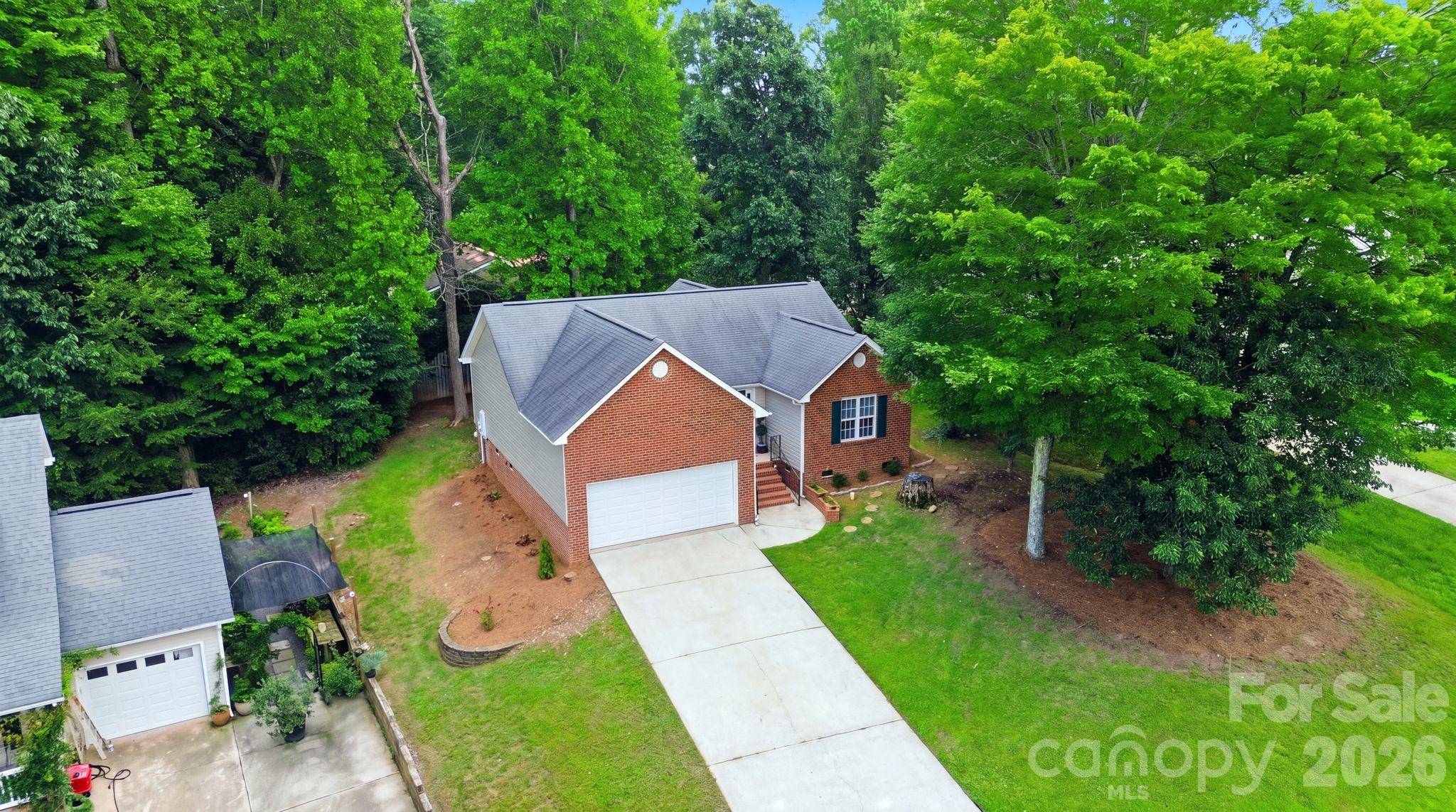 1008 Raywood CT, Matthews, NC 28104