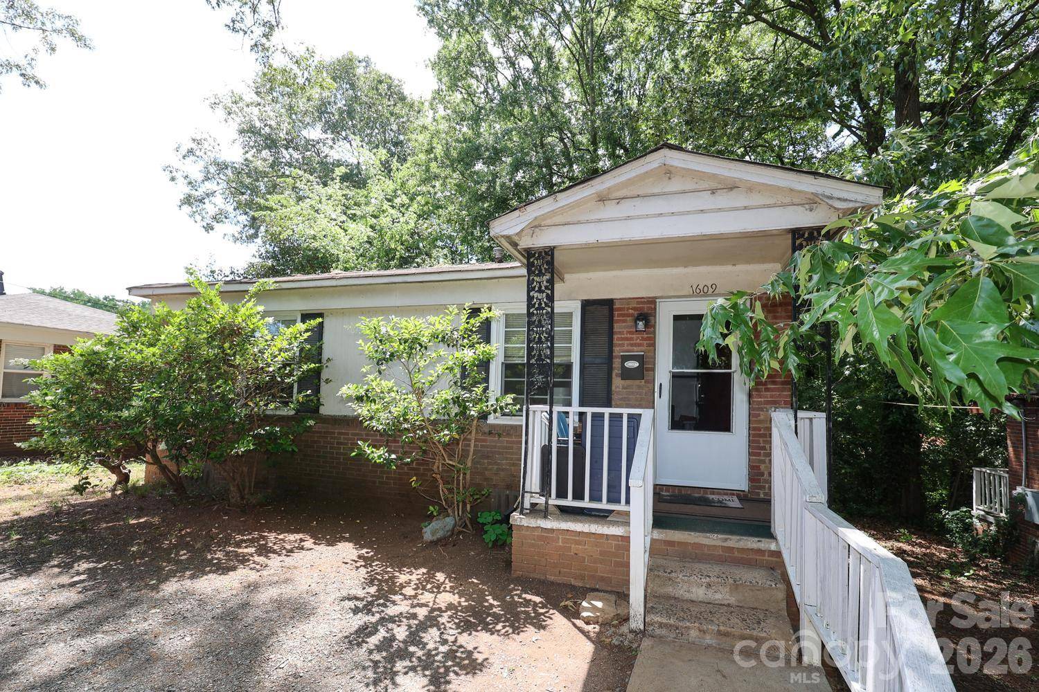 1609 Maribel AVE, Charlotte, NC 28216