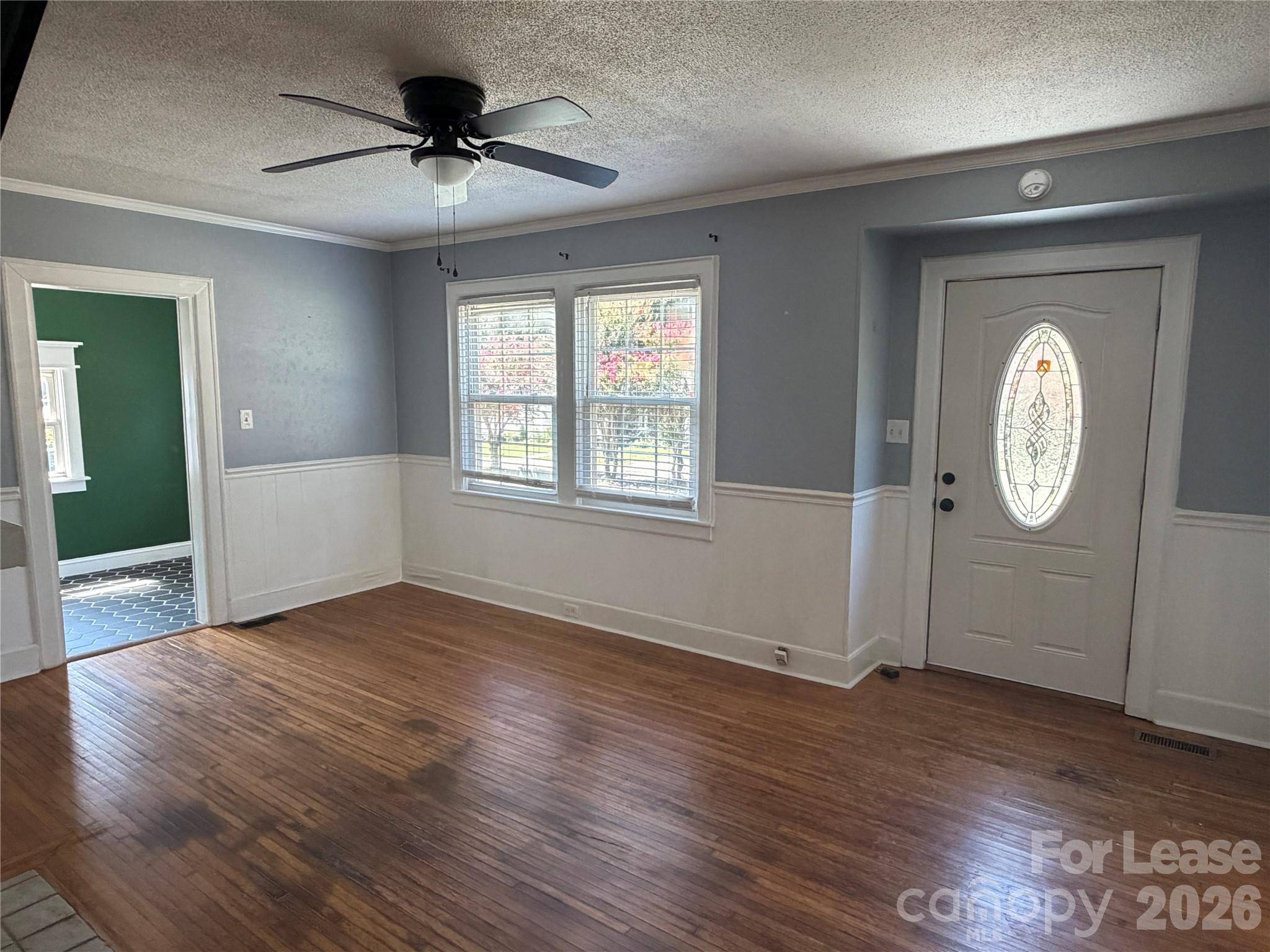 512 W 8th AVE, Gastonia, NC 28052