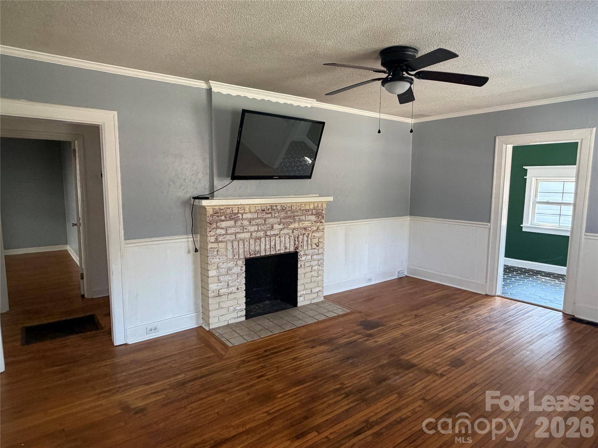 512 W 8th AVE, Gastonia, NC 28052