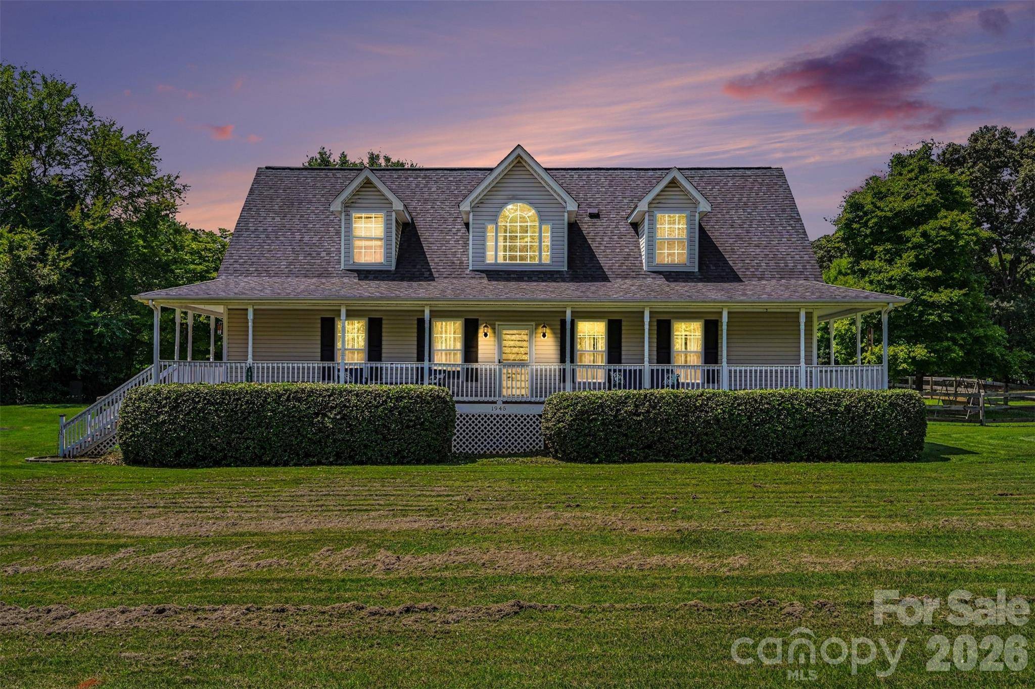 1945 Rhyne RD, Dallas, NC 28034