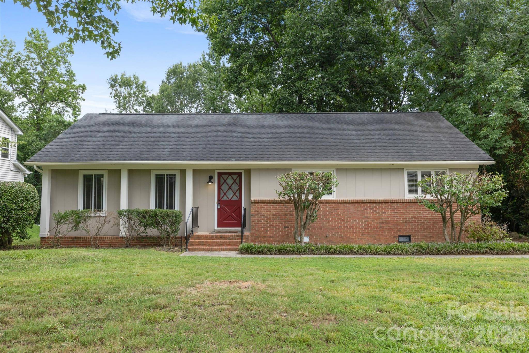5956 Mcnair RD, Charlotte, NC 28212