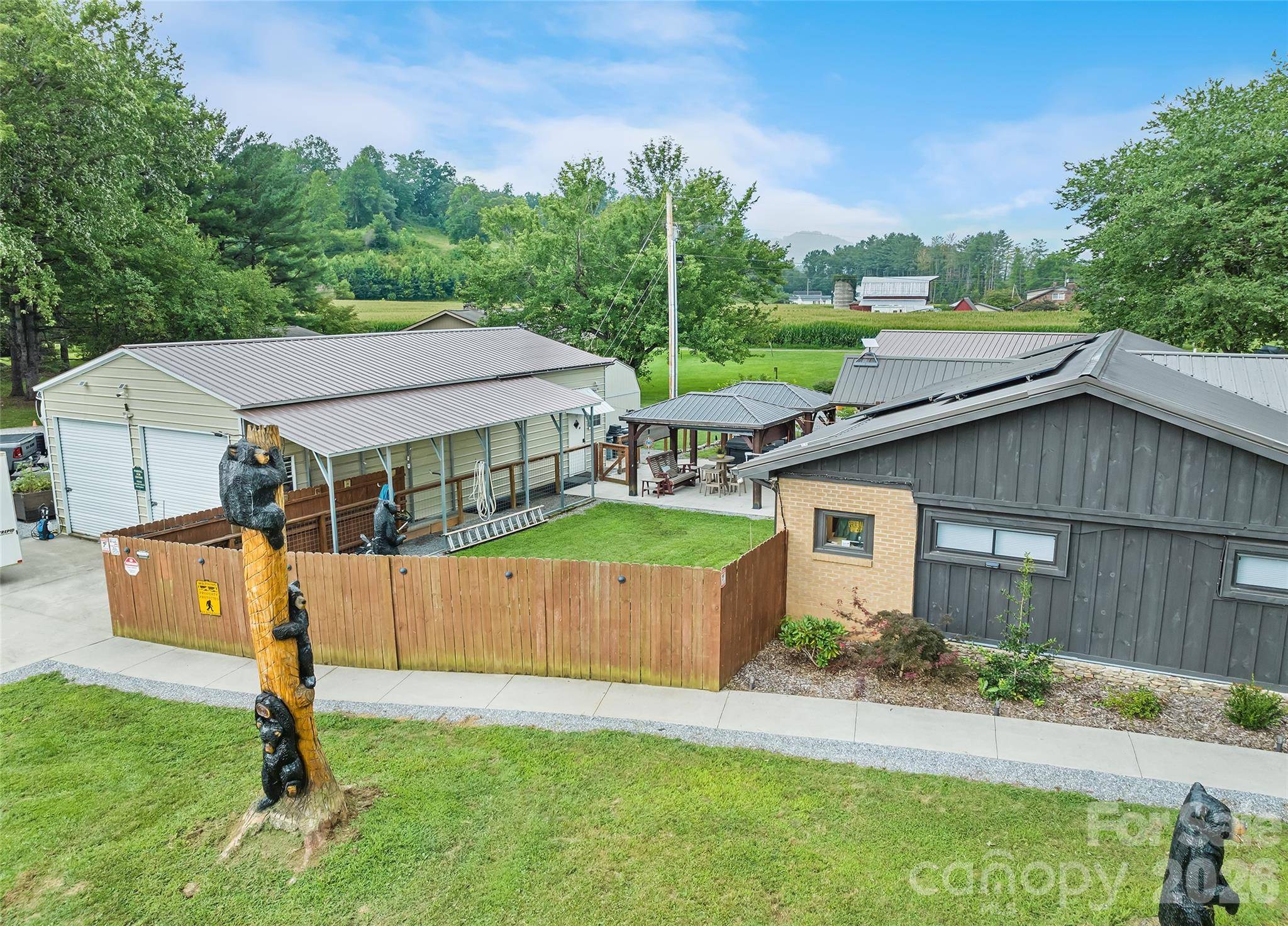 2906 Jonathan Creek RD, Waynesville, NC 28785