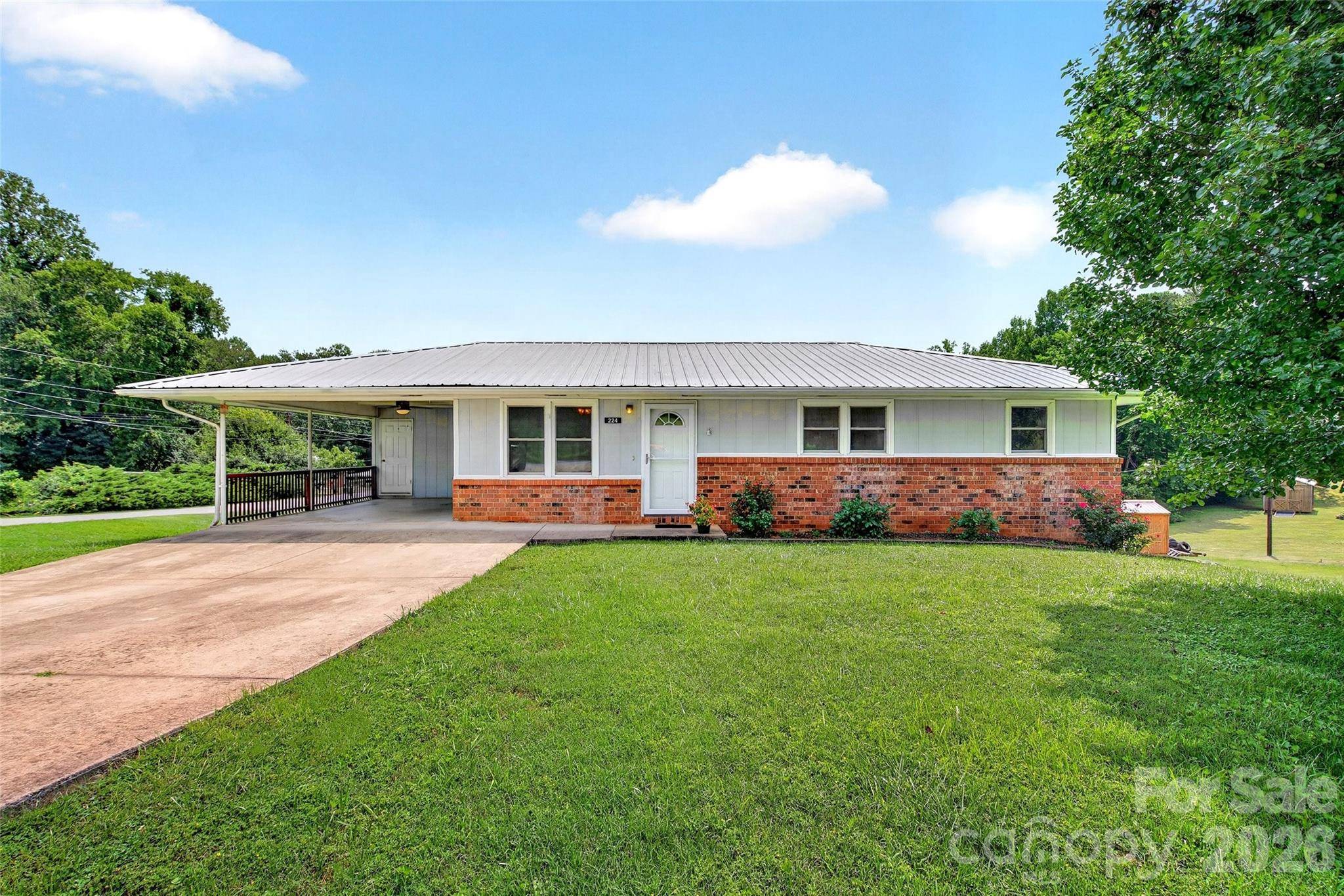 224 Cherokee WAY, Marion, NC 28752