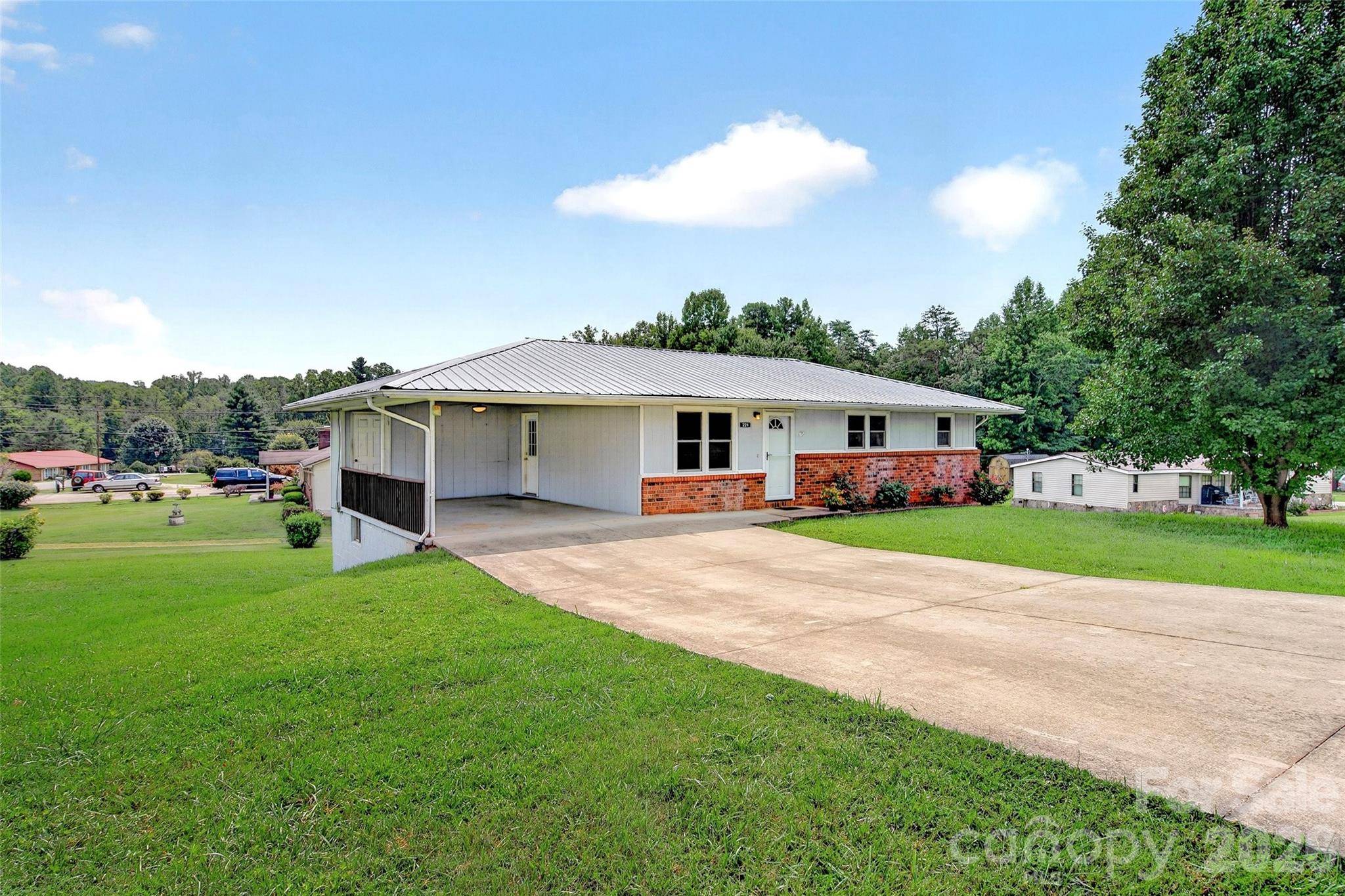 224 Cherokee WAY, Marion, NC 28752