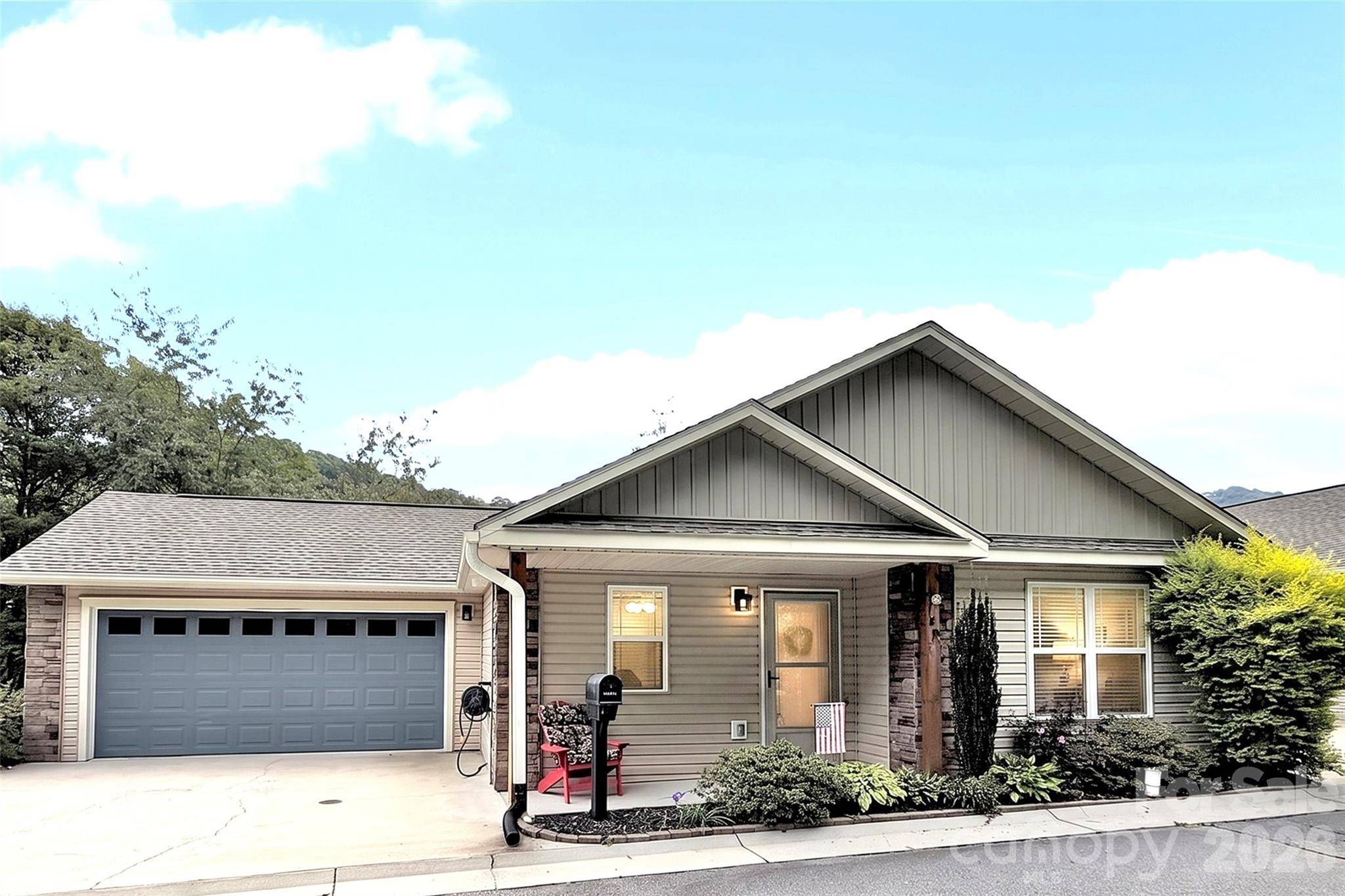 140 February LN, Waynesville, NC 28785