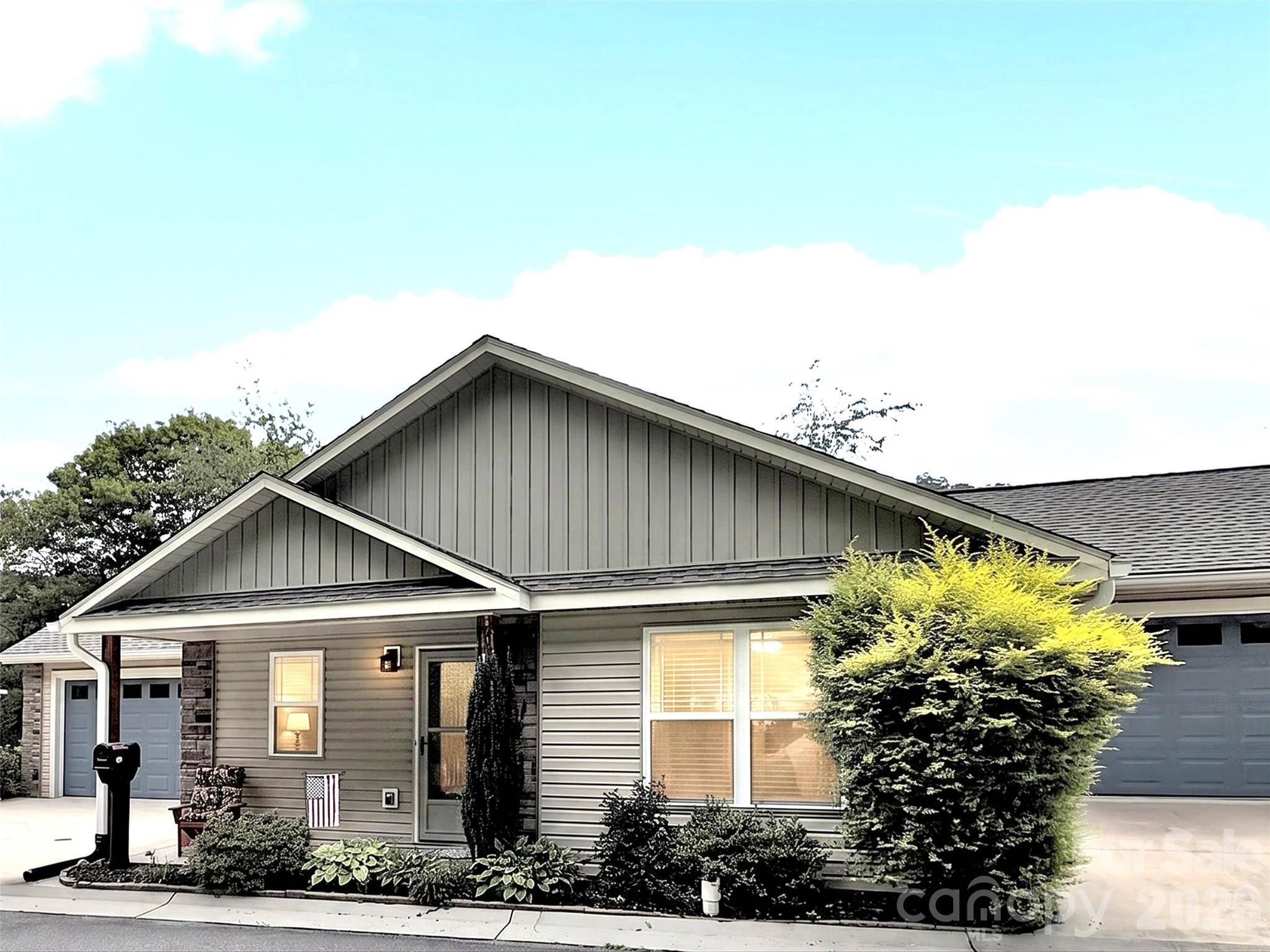 140 February LN, Waynesville, NC 28785