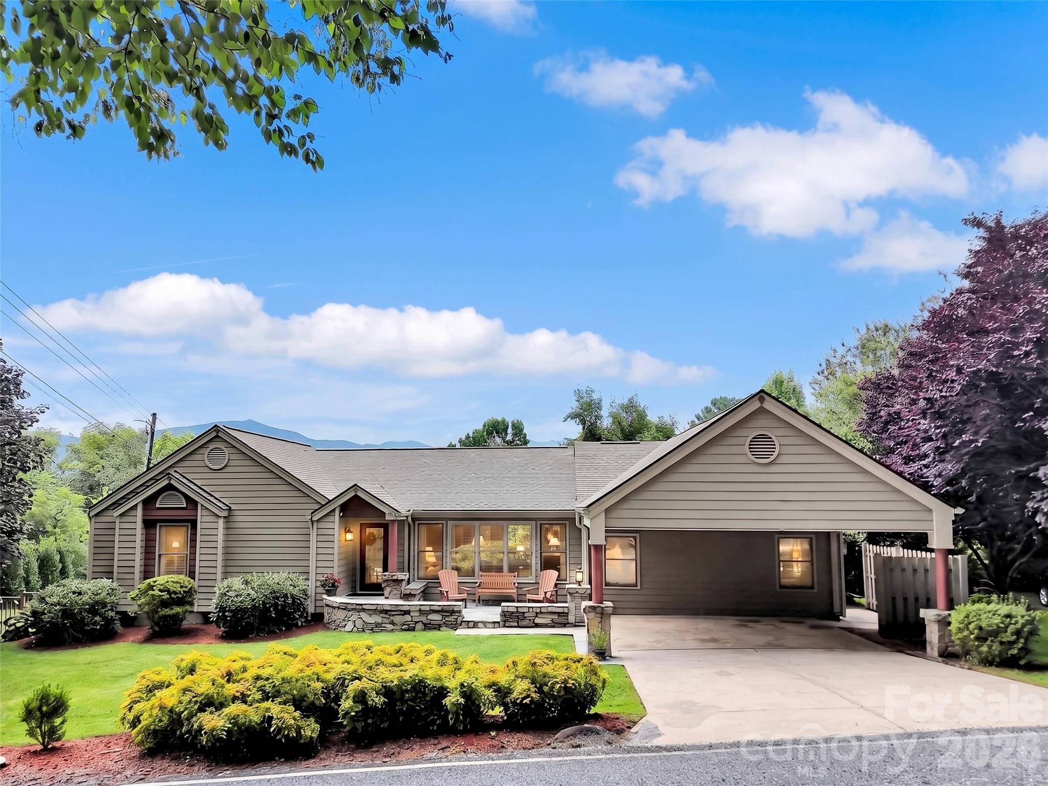 936 Little Mountain RD, Waynesville, NC 28786