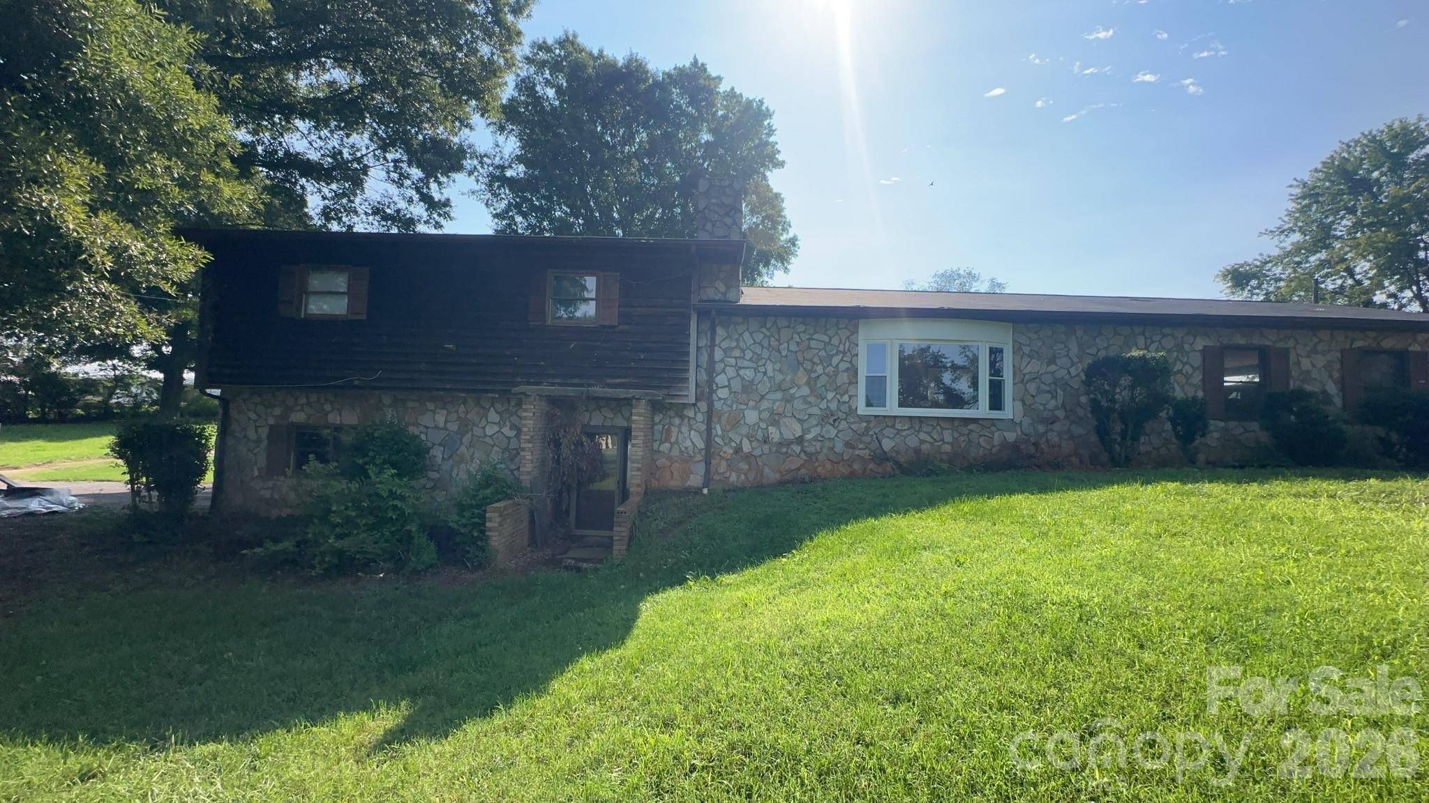 4294 Horseshoe Bend RD, Hudson, NC 28638