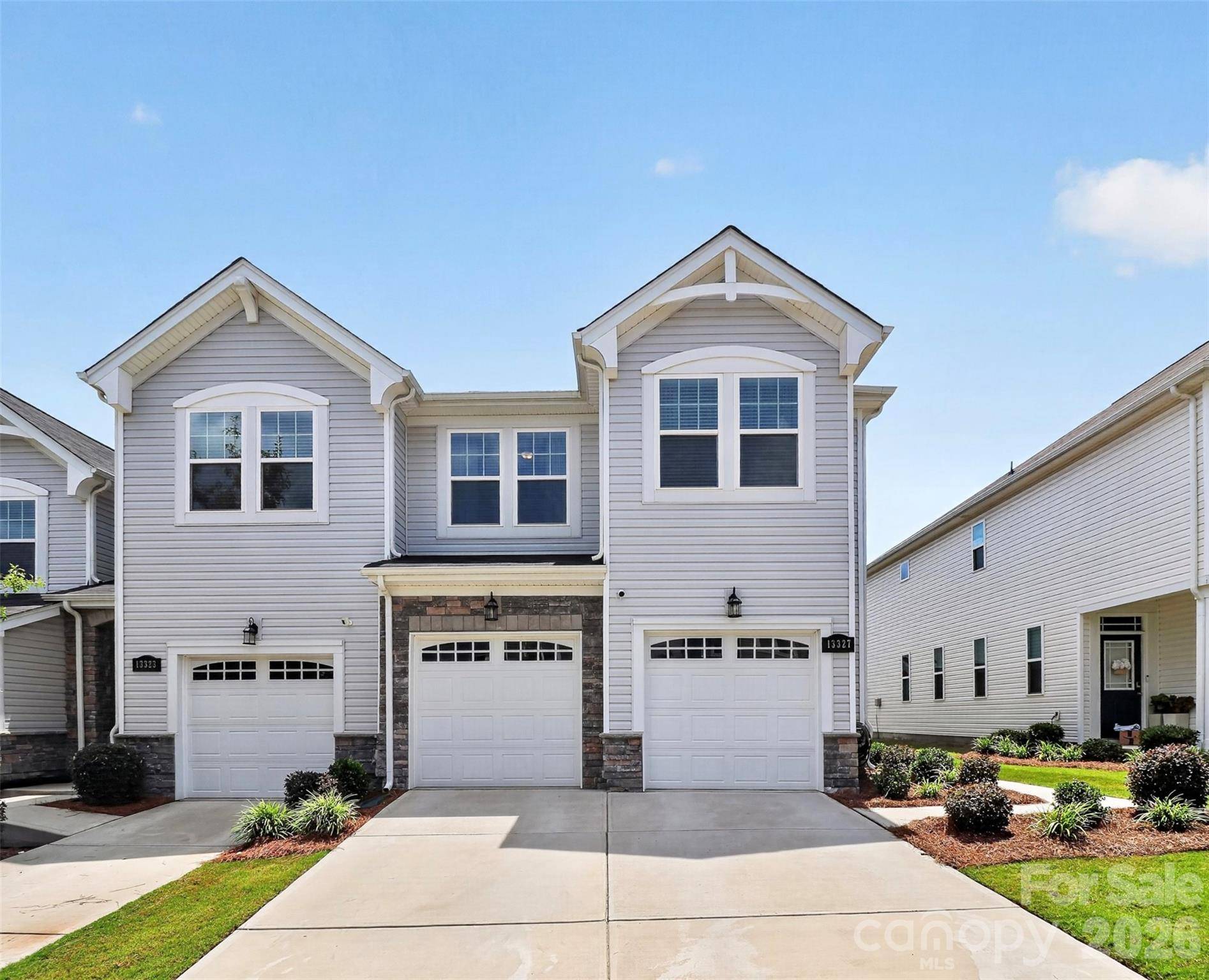 13327 Savaine ST, Charlotte, NC 28278
