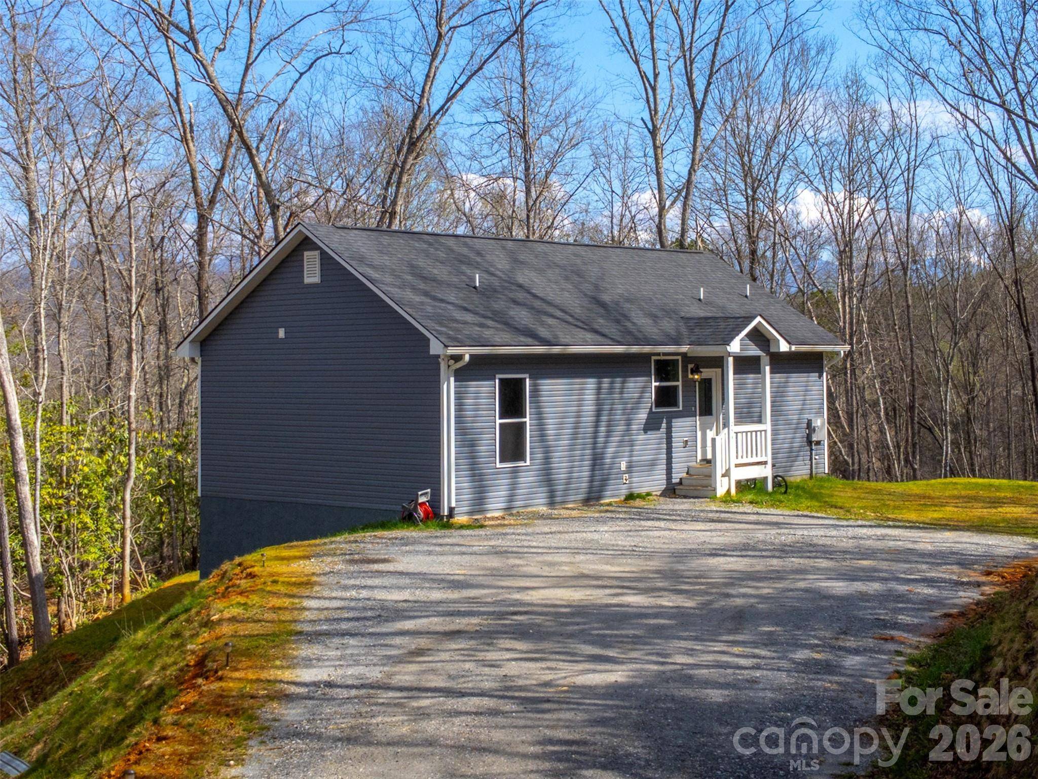254 Ivory LN, Sylva, NC 28779