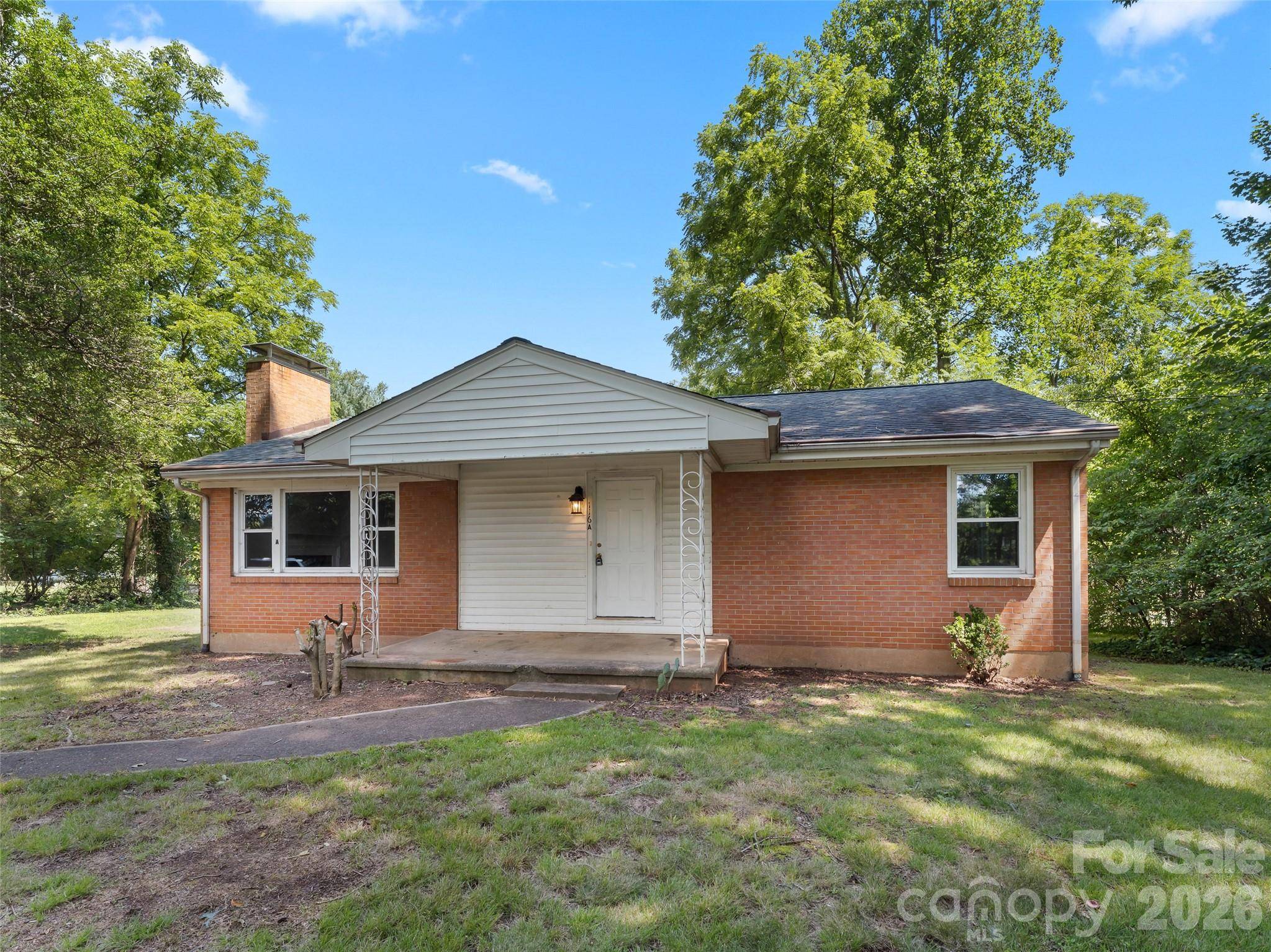 116 Candler School RD, Candler, NC 28715