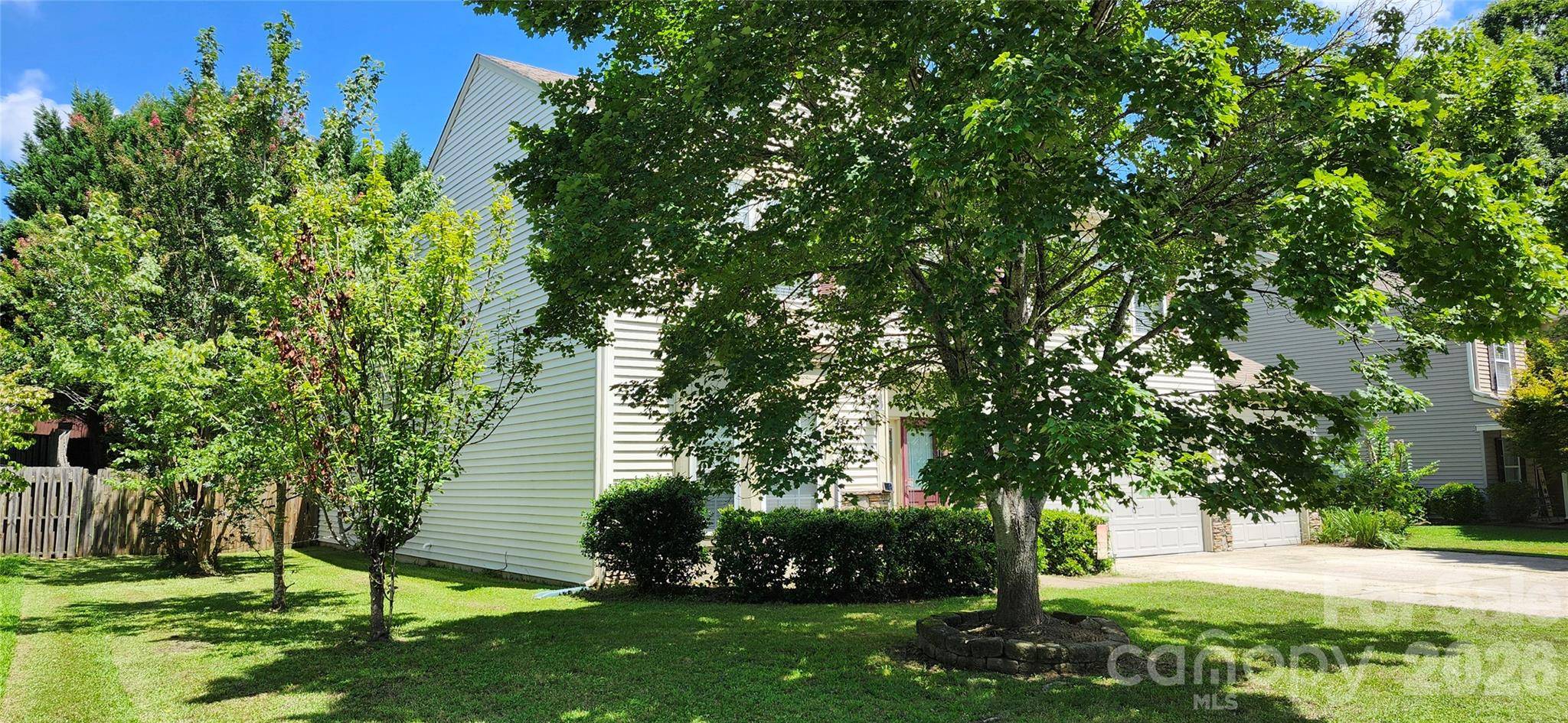 3792 Shasta CIR, Clover, SC 29710