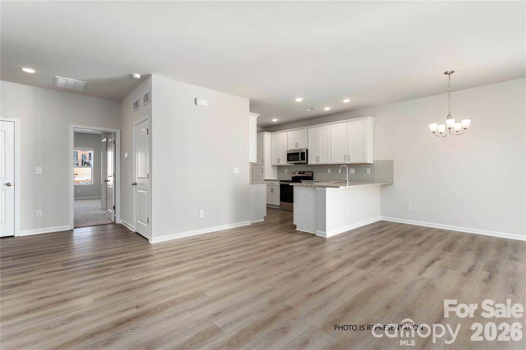 5272 Lashawn LN #3105, Stanley, NC 28164