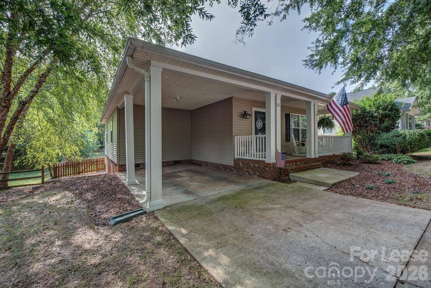 121 Pratt ST, Belmont, NC 28012