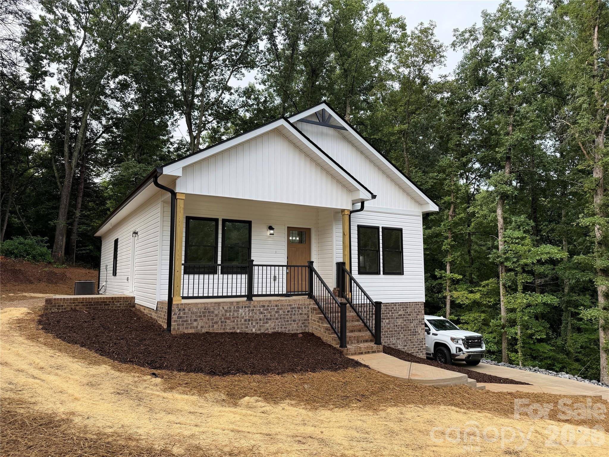 1135 Pinebrook AVE SE, Valdese, NC 28690