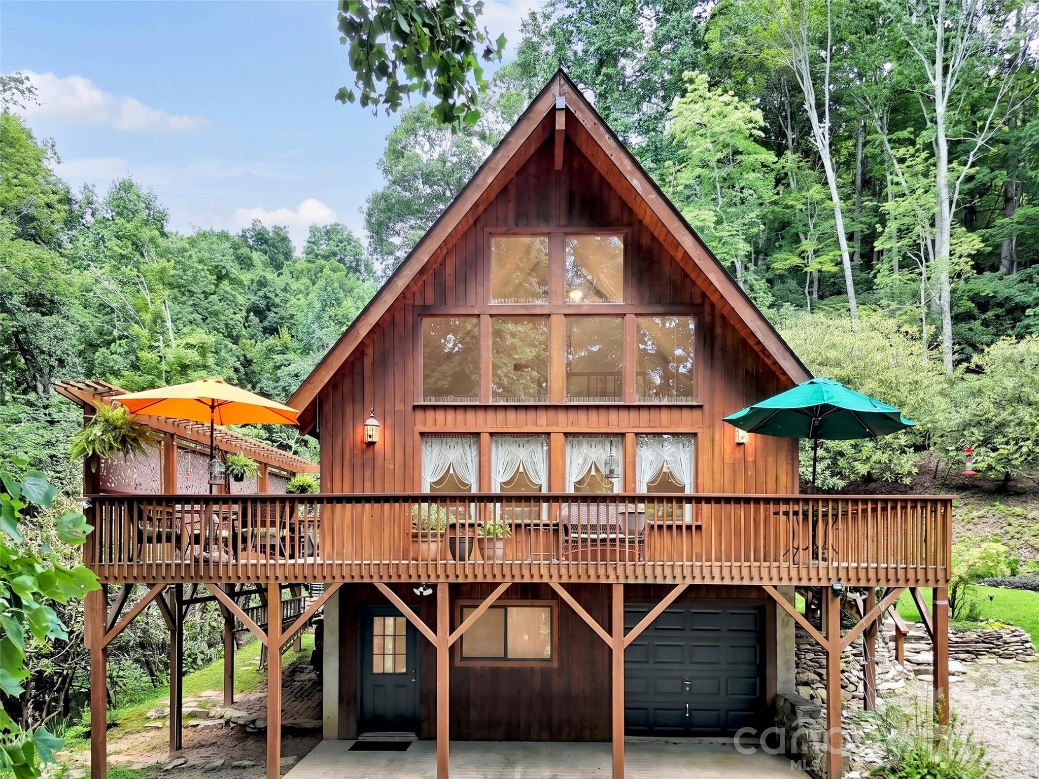 170 Wonderwood LN, Clyde, NC 28721