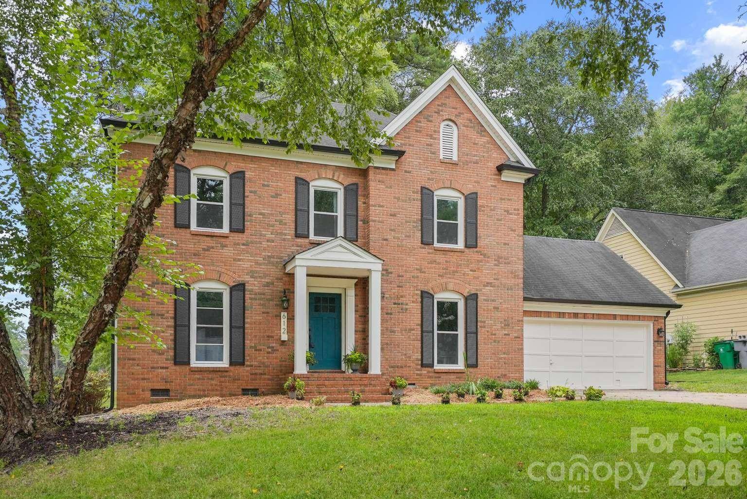 612 Grays Creek LN, Charlotte, NC 28214