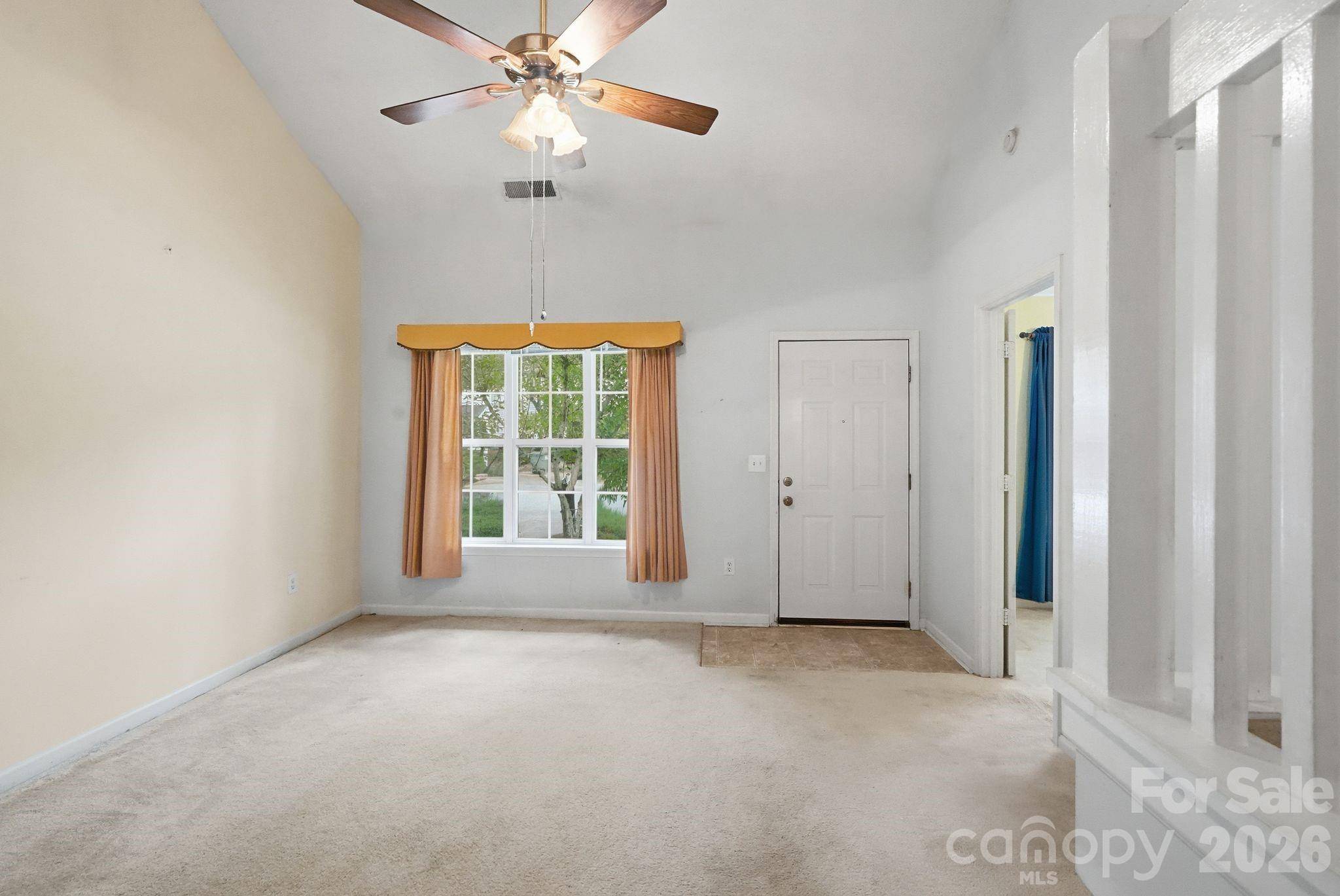 636 Emerald Cove DR, Charlotte, NC 28262
