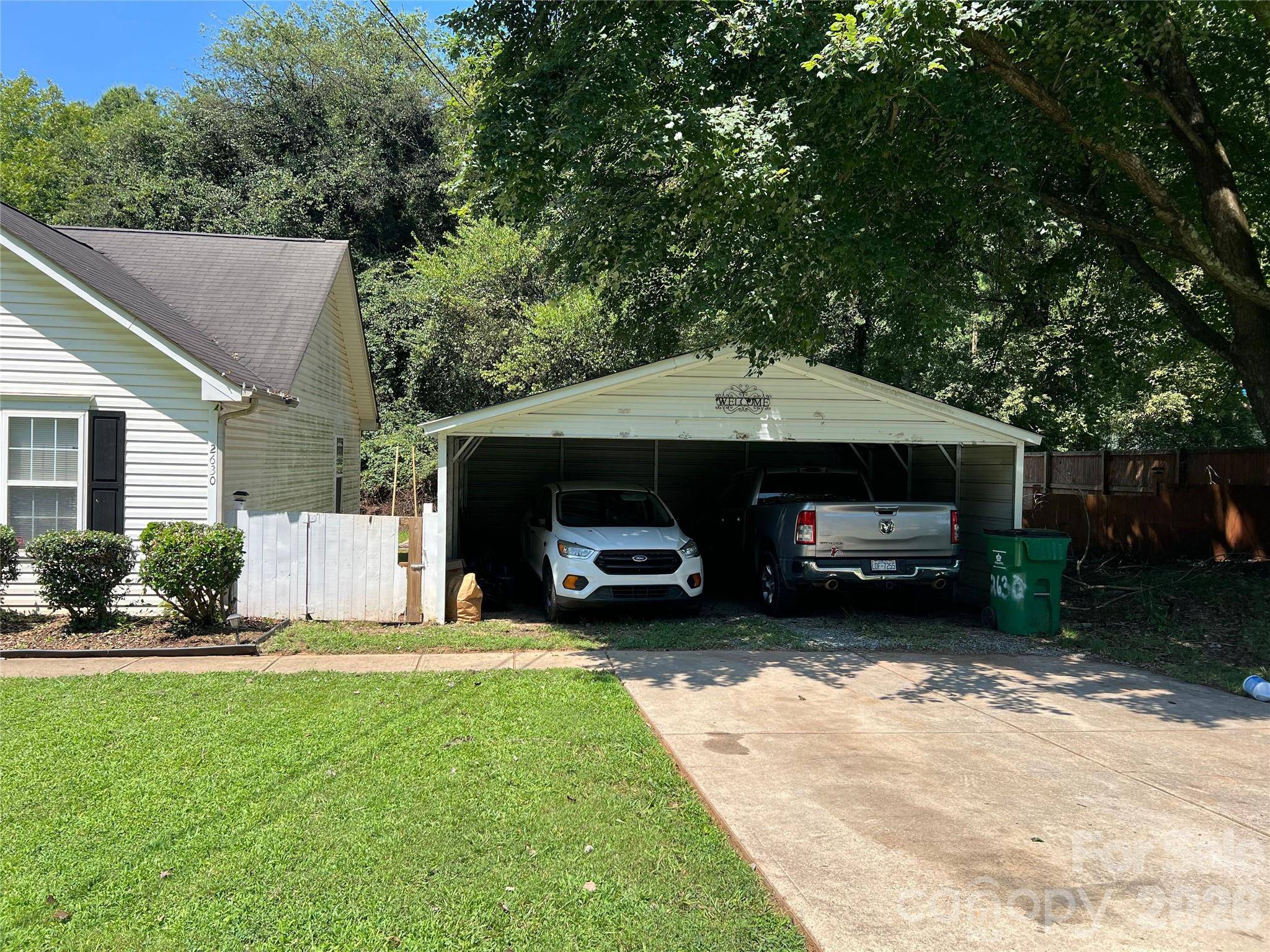 2630 Larry DR, Charlotte, NC 28214