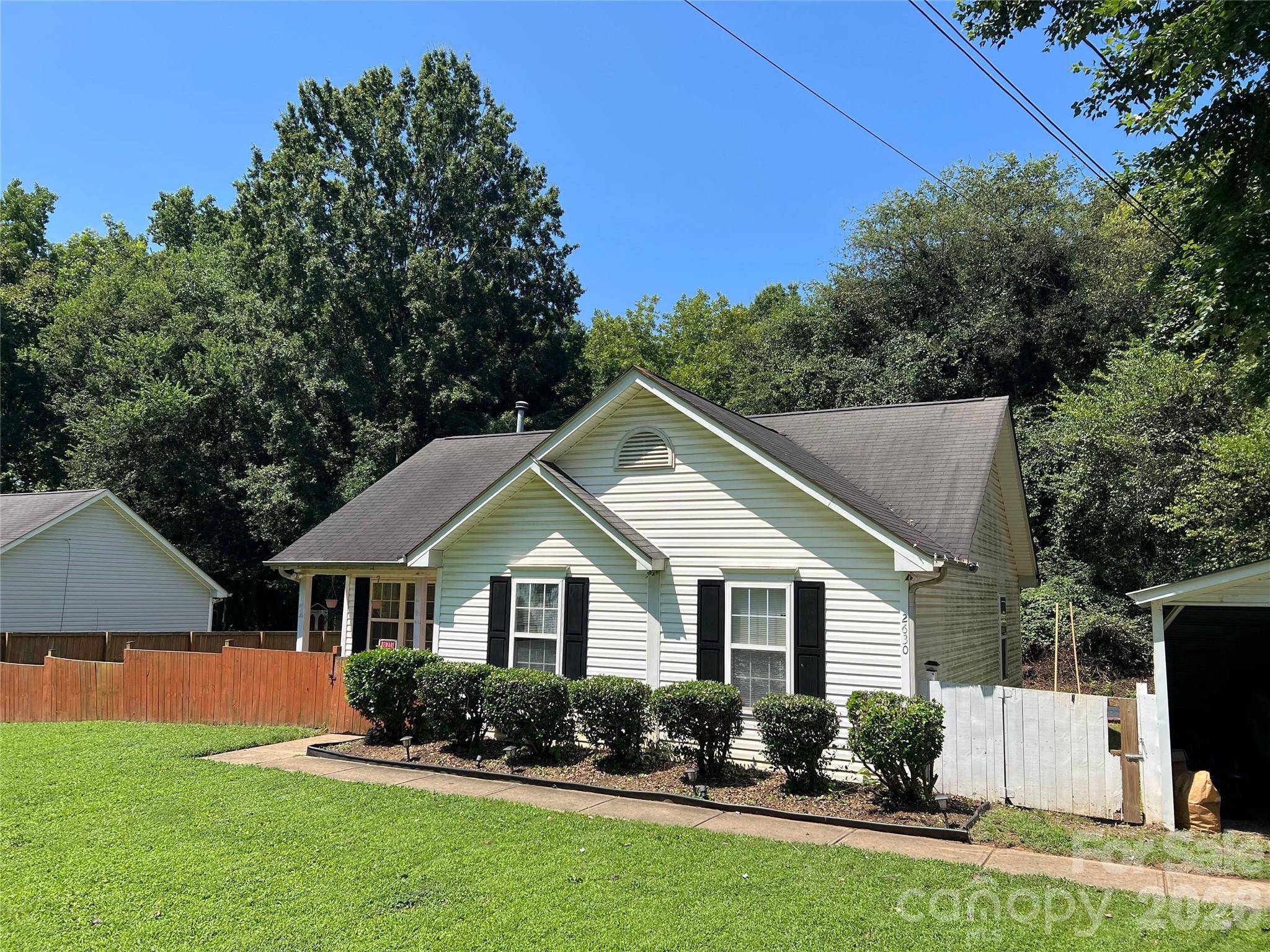 2630 Larry DR, Charlotte, NC 28214