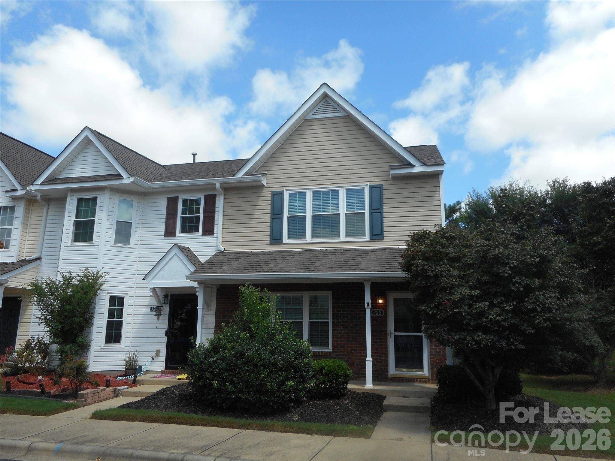 322 Deep Water LN, Fort Mill, SC 29715