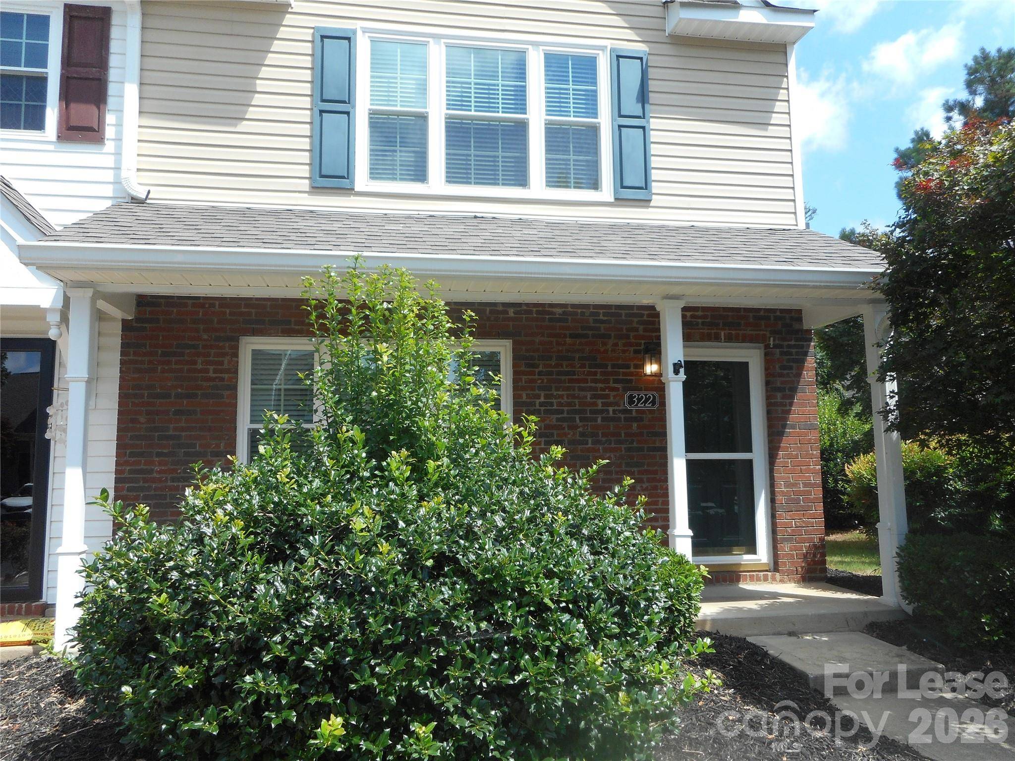 322 Deep Water LN, Fort Mill, SC 29715