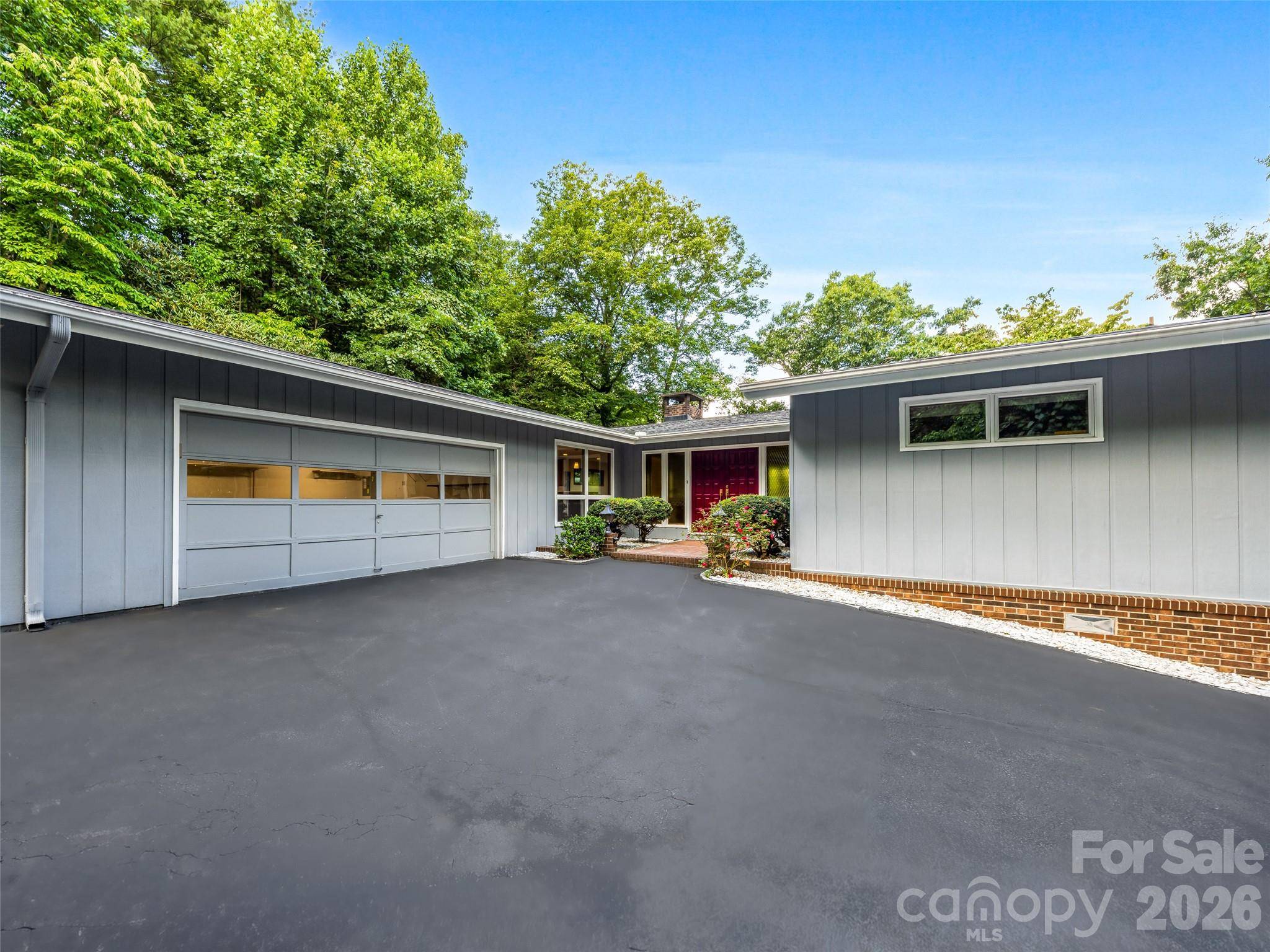 252 Middlemount RD, Pisgah Forest, NC 28768