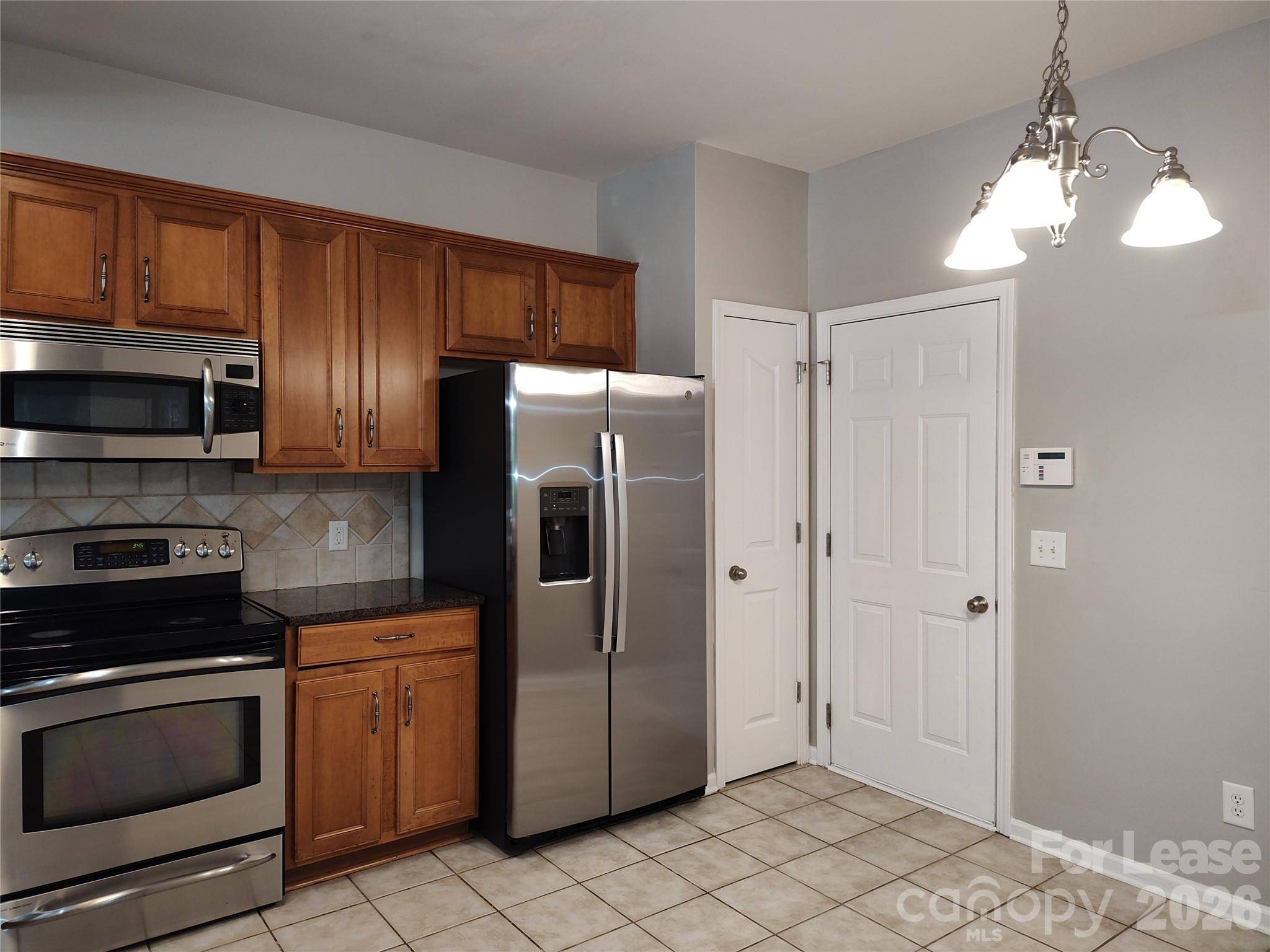 8952 Kirkley View CT, Charlotte, NC 28277