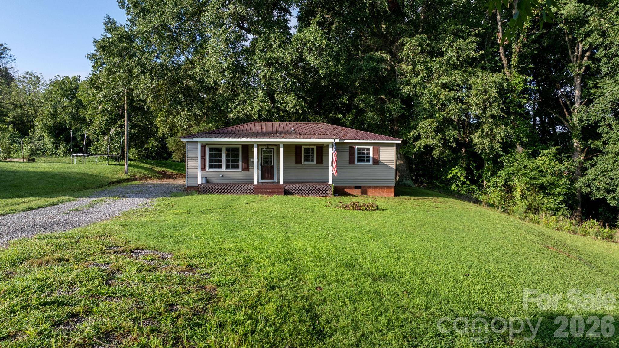 708 E Klutz ST, Maiden, NC 28650
