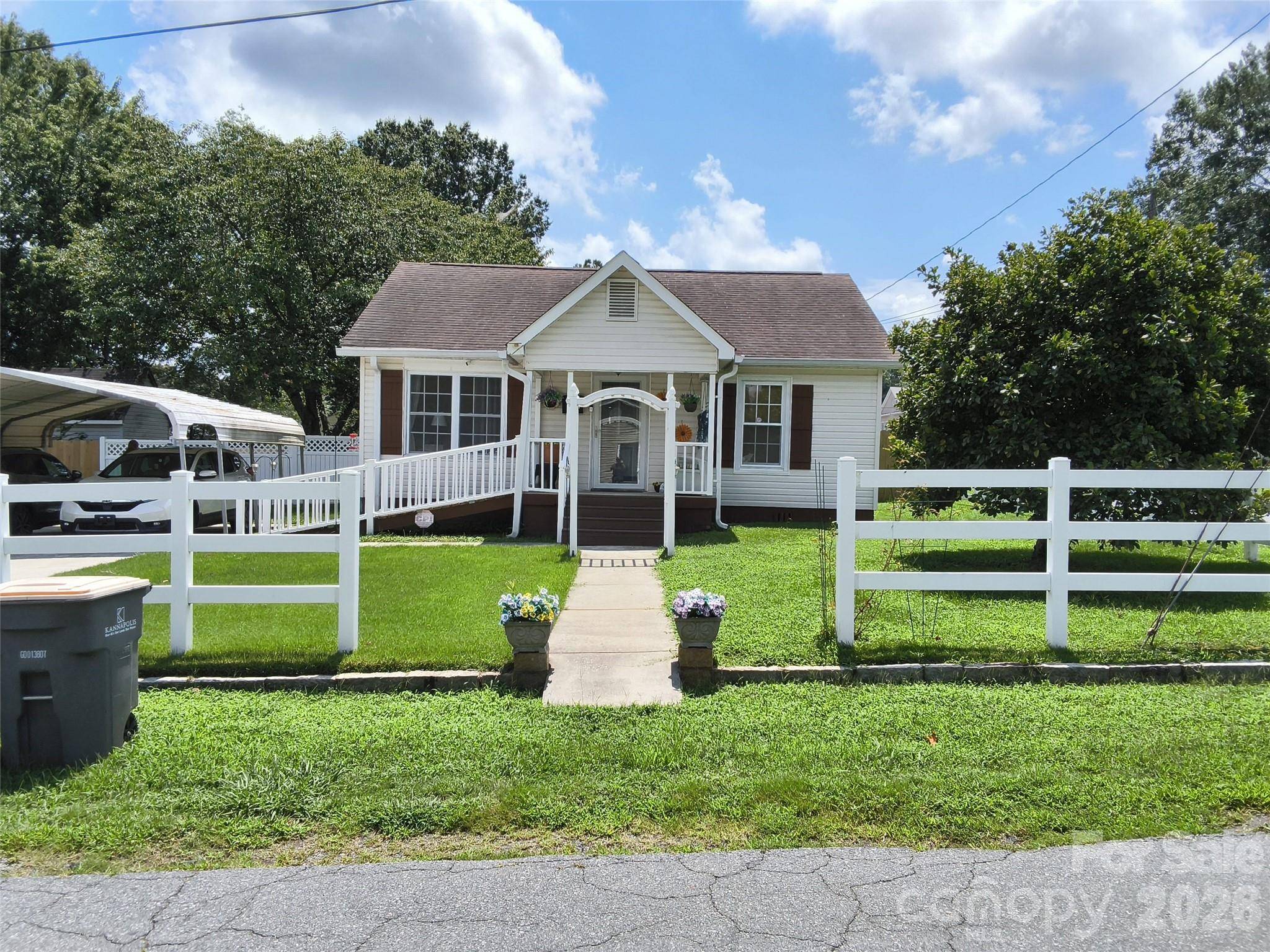 1200 Woodlawn ST, Kannapolis, NC 28083