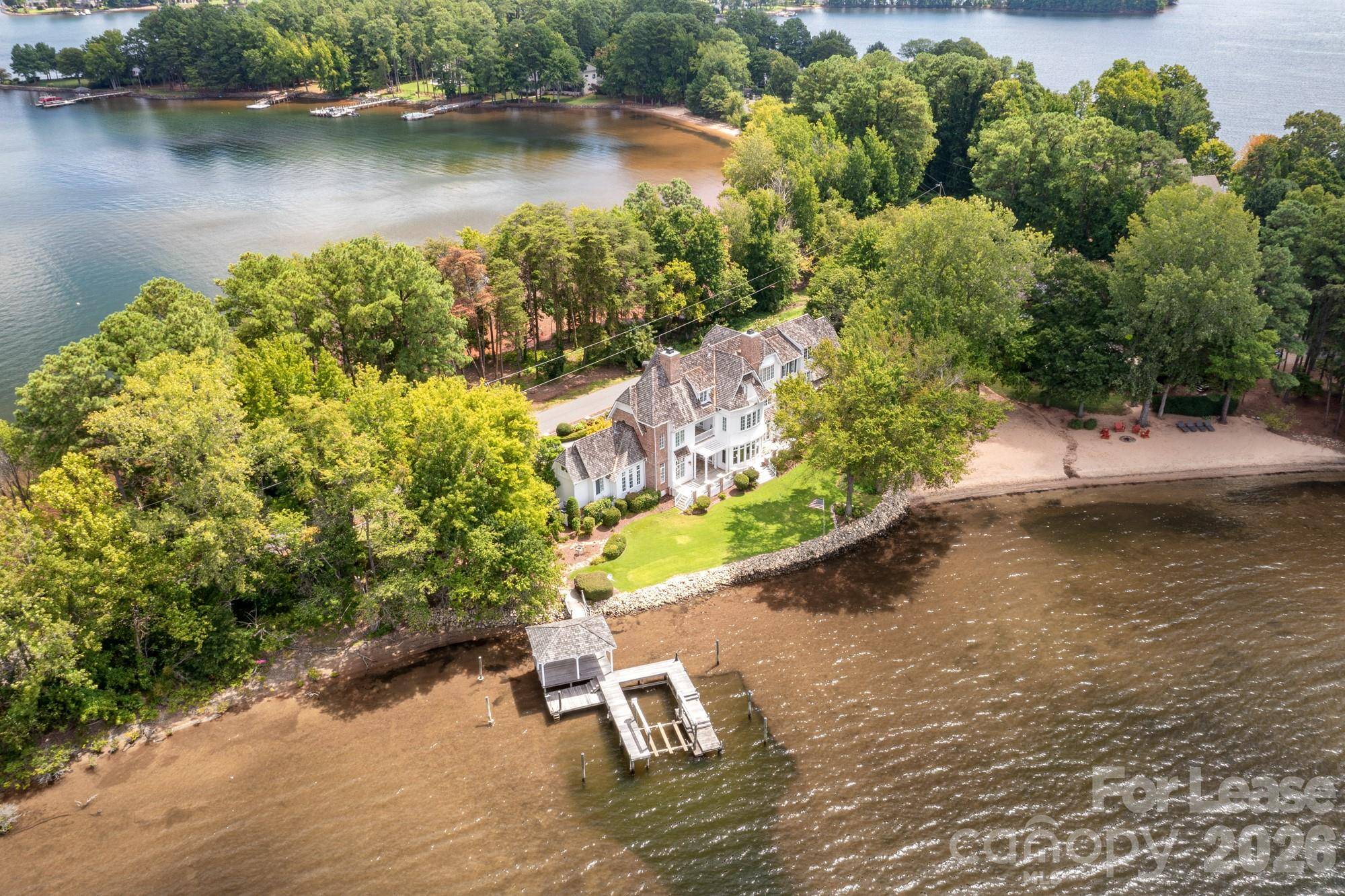 17831 Mollypop LN, Cornelius, NC 28031