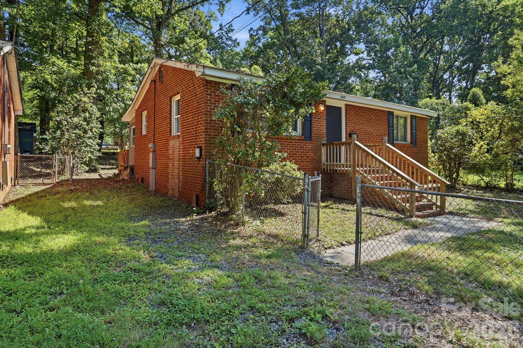1805 Purser DR, Charlotte, NC 28215