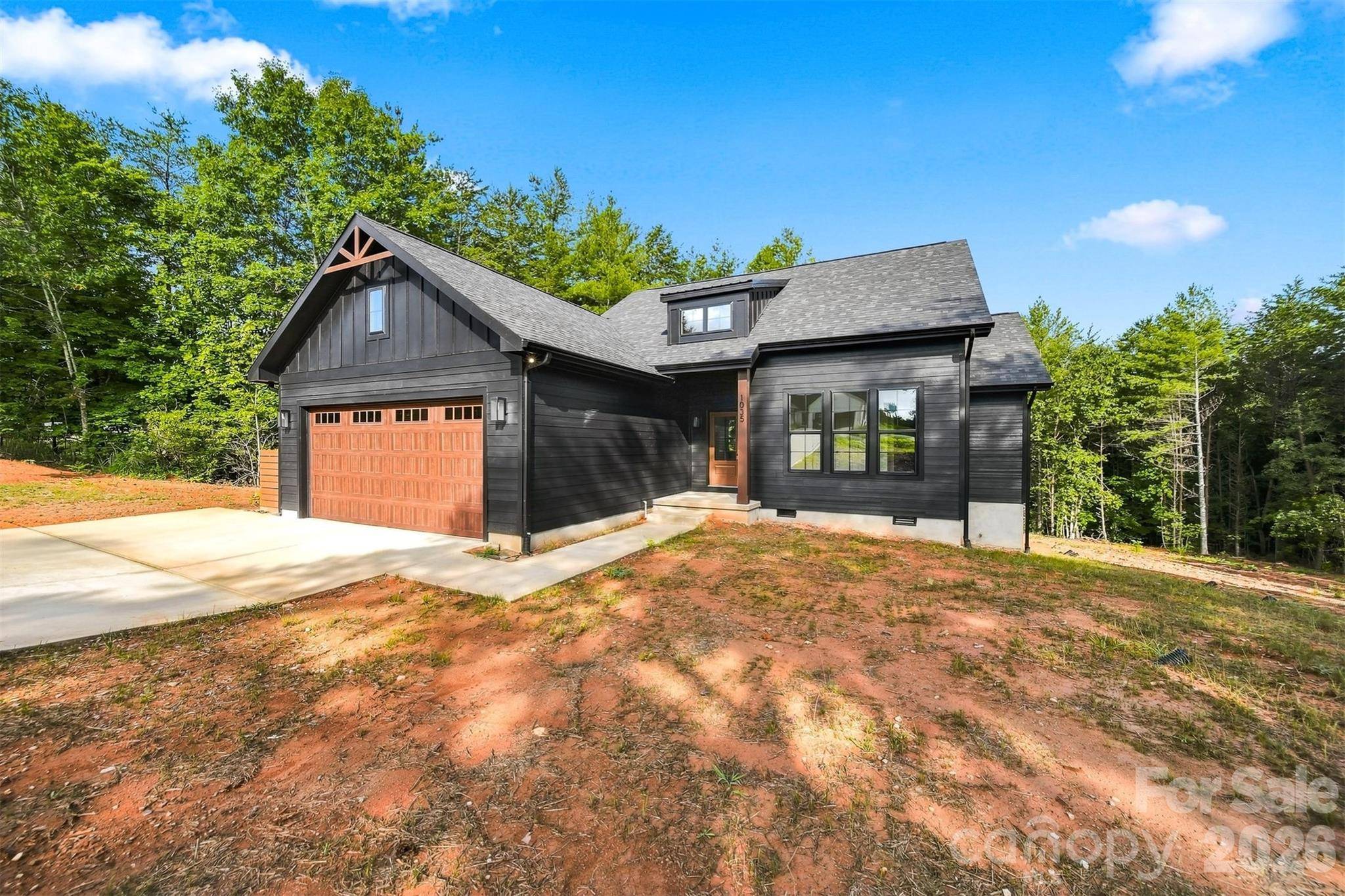 1035 Hawksbill DR, Morganton, NC 28655