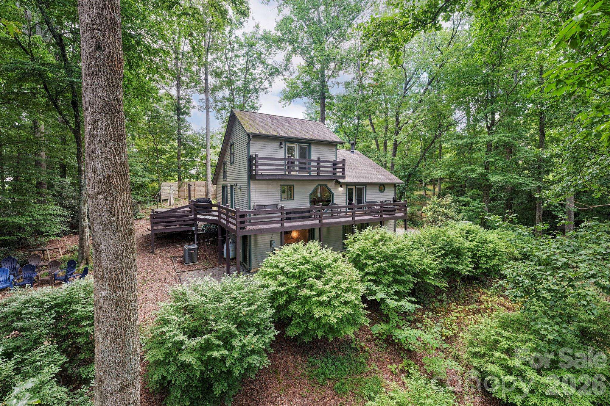 232 Ladson Spring TRL, Mills River, NC 28759