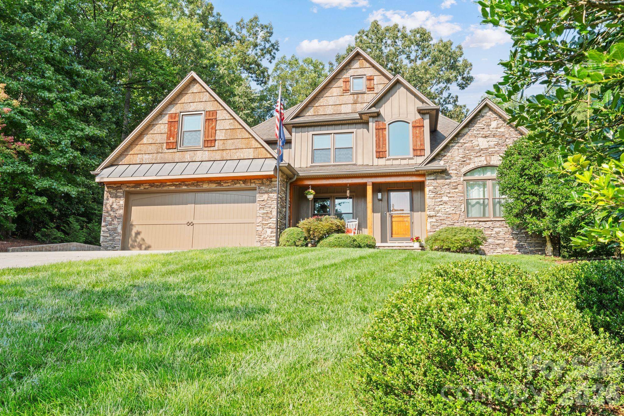 2214 Flanagan DR, Lenoir, NC 28645