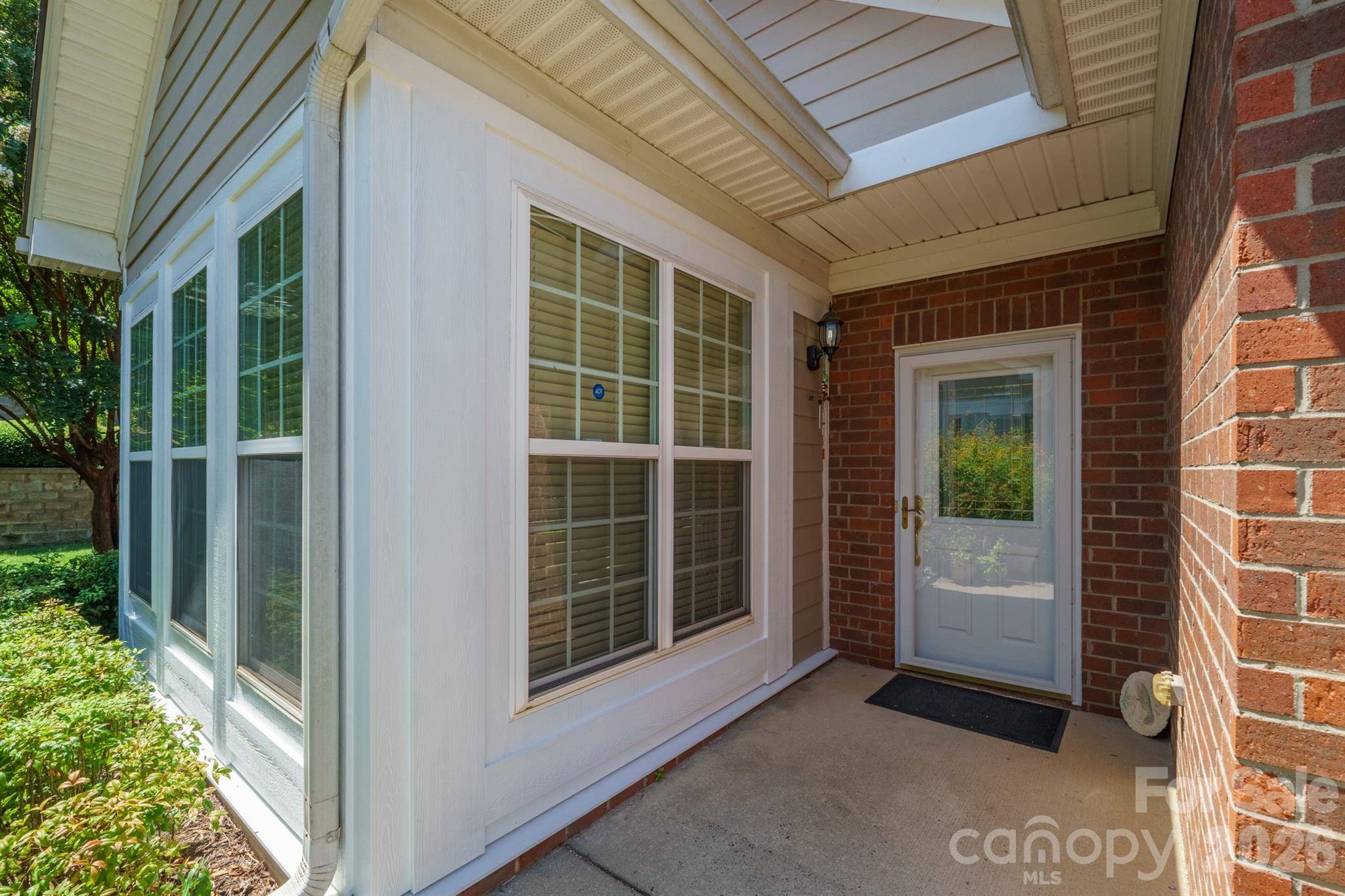 3221 Abbey Walk LN, Matthews, NC 28105