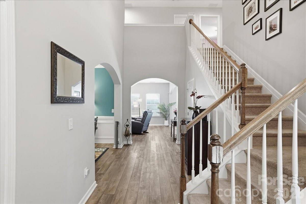 3829 Franklin Meadows DR, Matthews, NC 28105