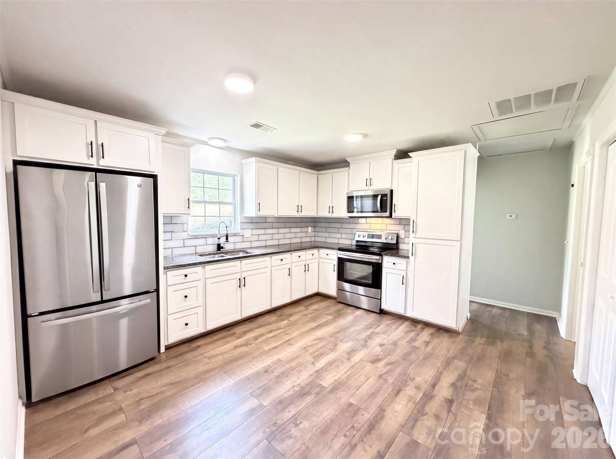 10244 Gloman CT, Charlotte, NC 28227