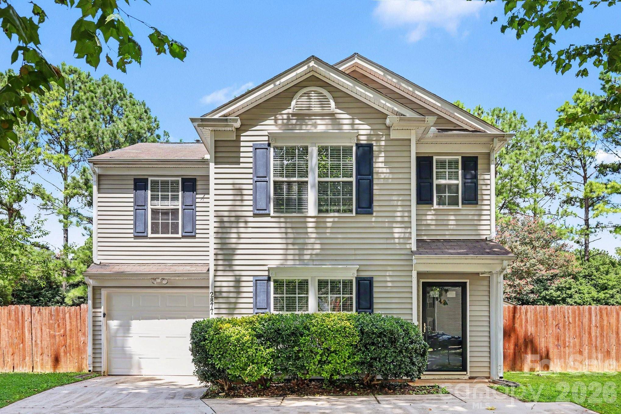 2877 Oasis LN, Charlotte, NC 28214