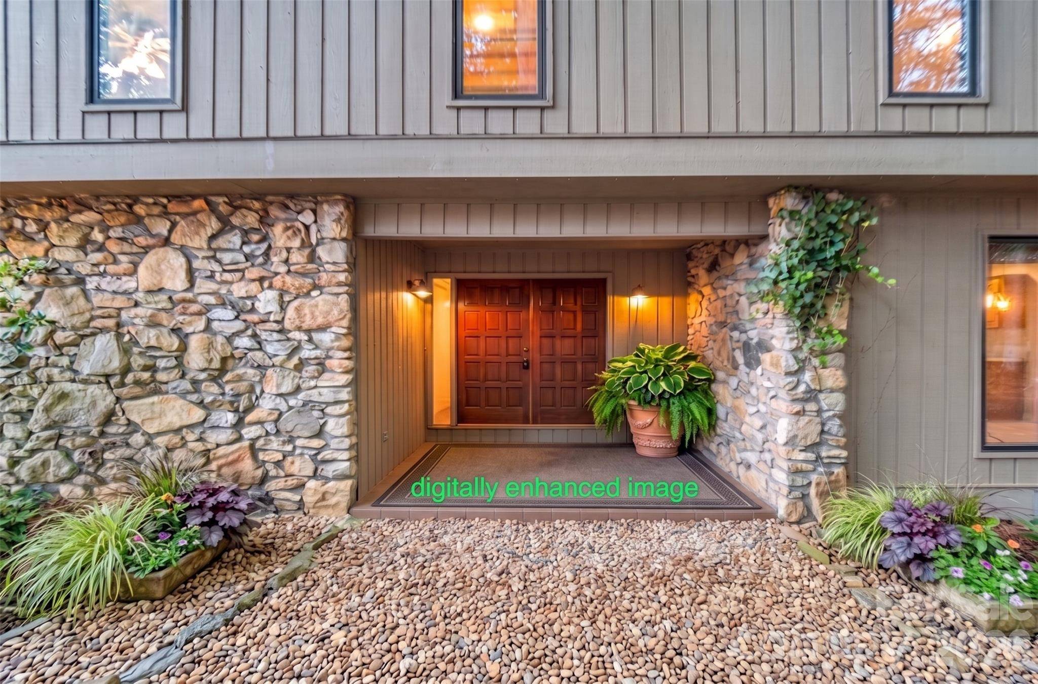 10 Chestnut Ridge RD, Mills River, NC 28759