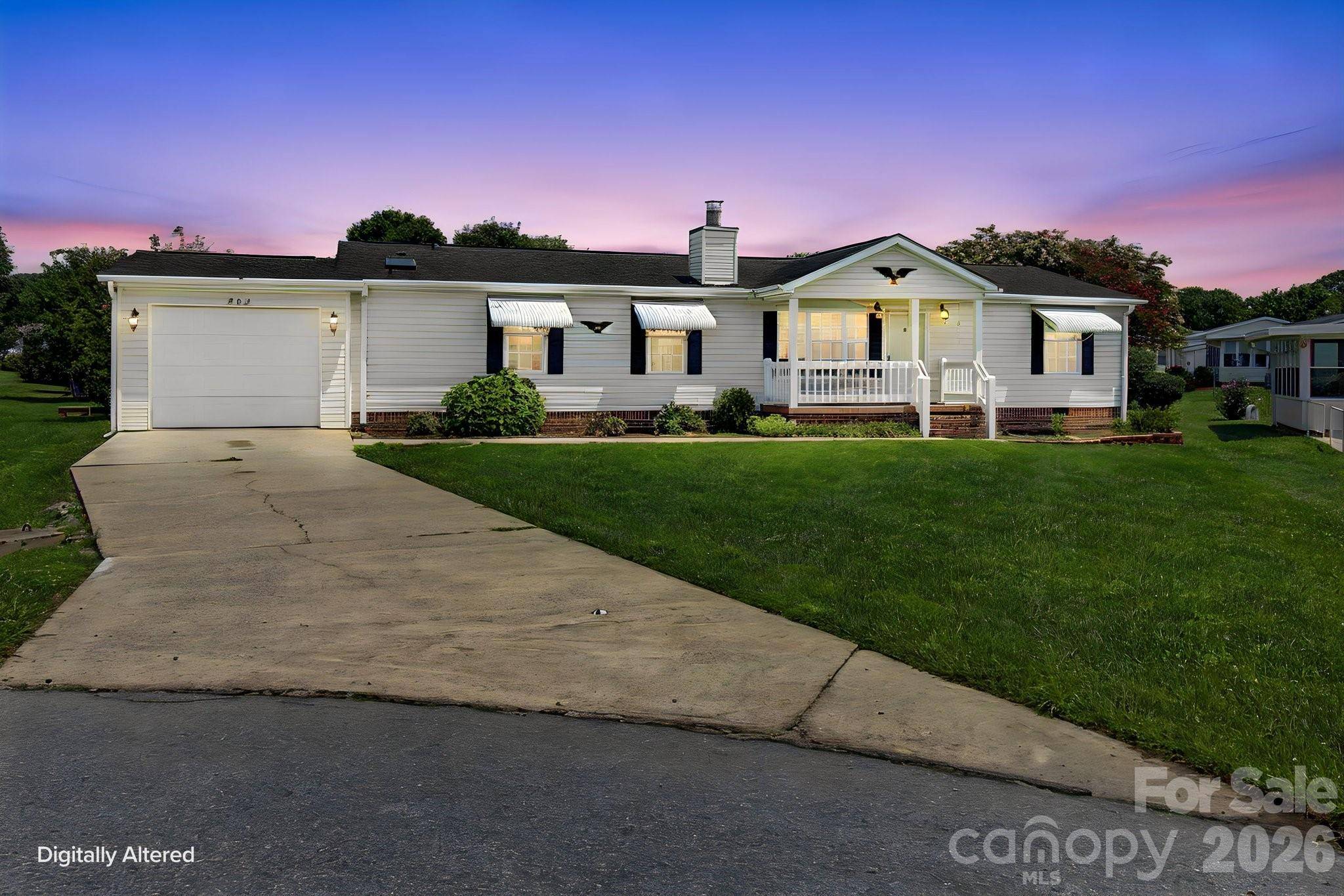 204 Red Birch CT, Hendersonville, NC 28739