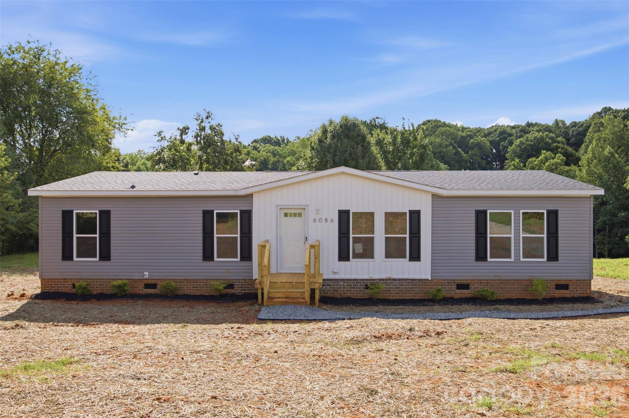 6086 Windover Creek LN, Claremont, NC 28610