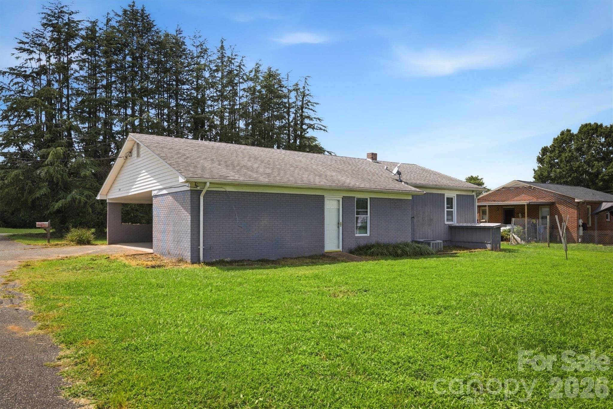 300 N Center ST, Hildebran, NC 28637