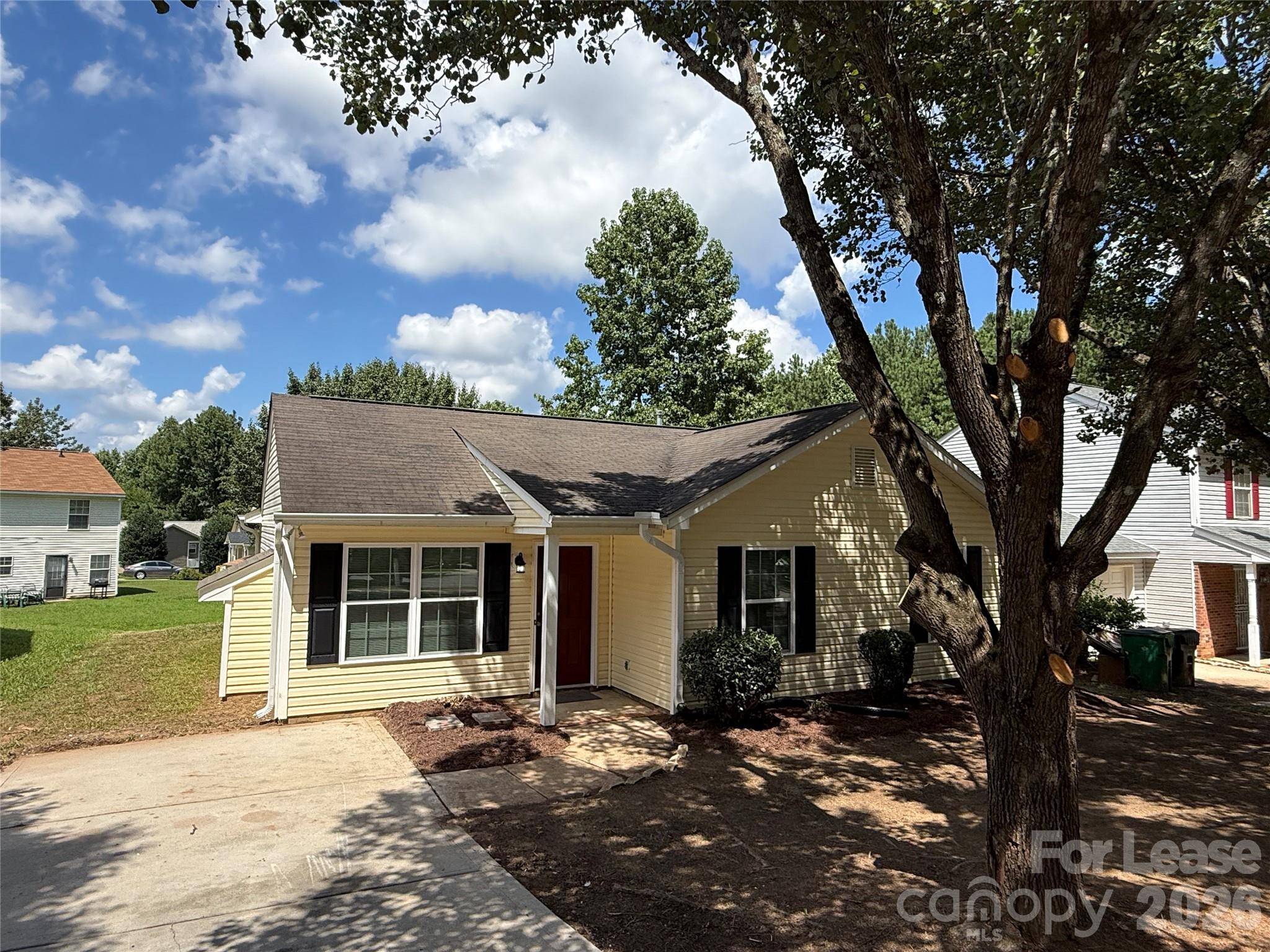 404 Kingville DR, Charlotte, NC 28213