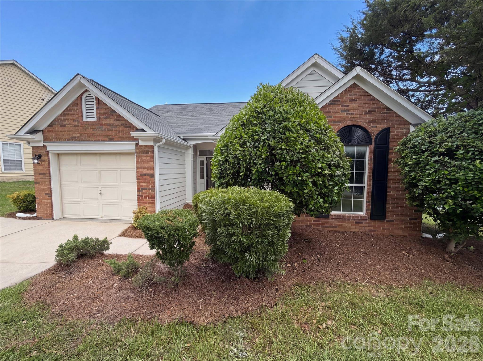 1633 Gordon Walters DR, Charlotte, NC 28213