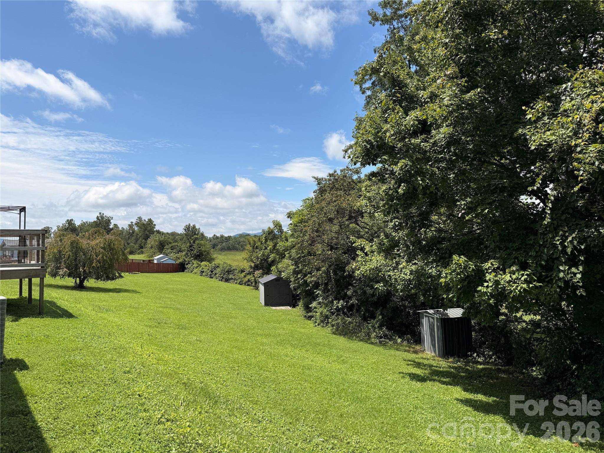 166 Albert DR, Flat Rock, NC 28731
