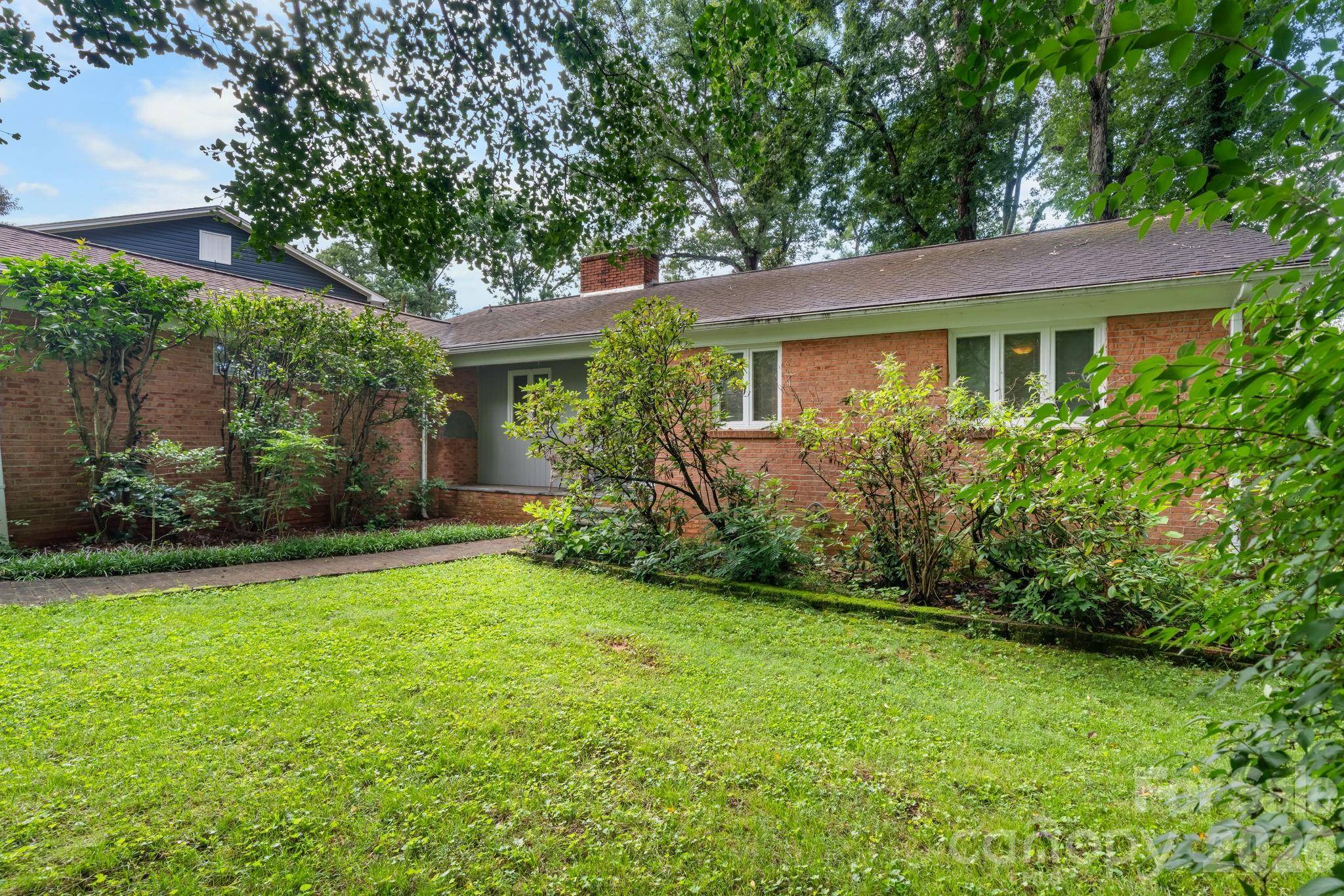 219 West Park DR, Morganton, NC 28655