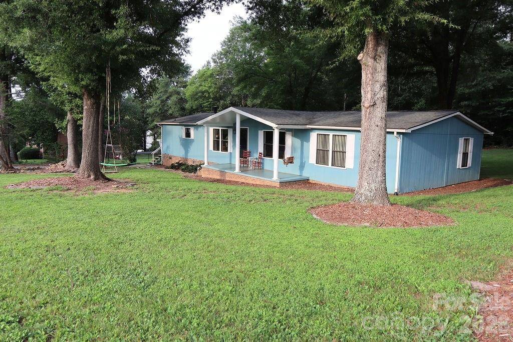 2095 Goodman Lake RD, Morganton, NC 28655